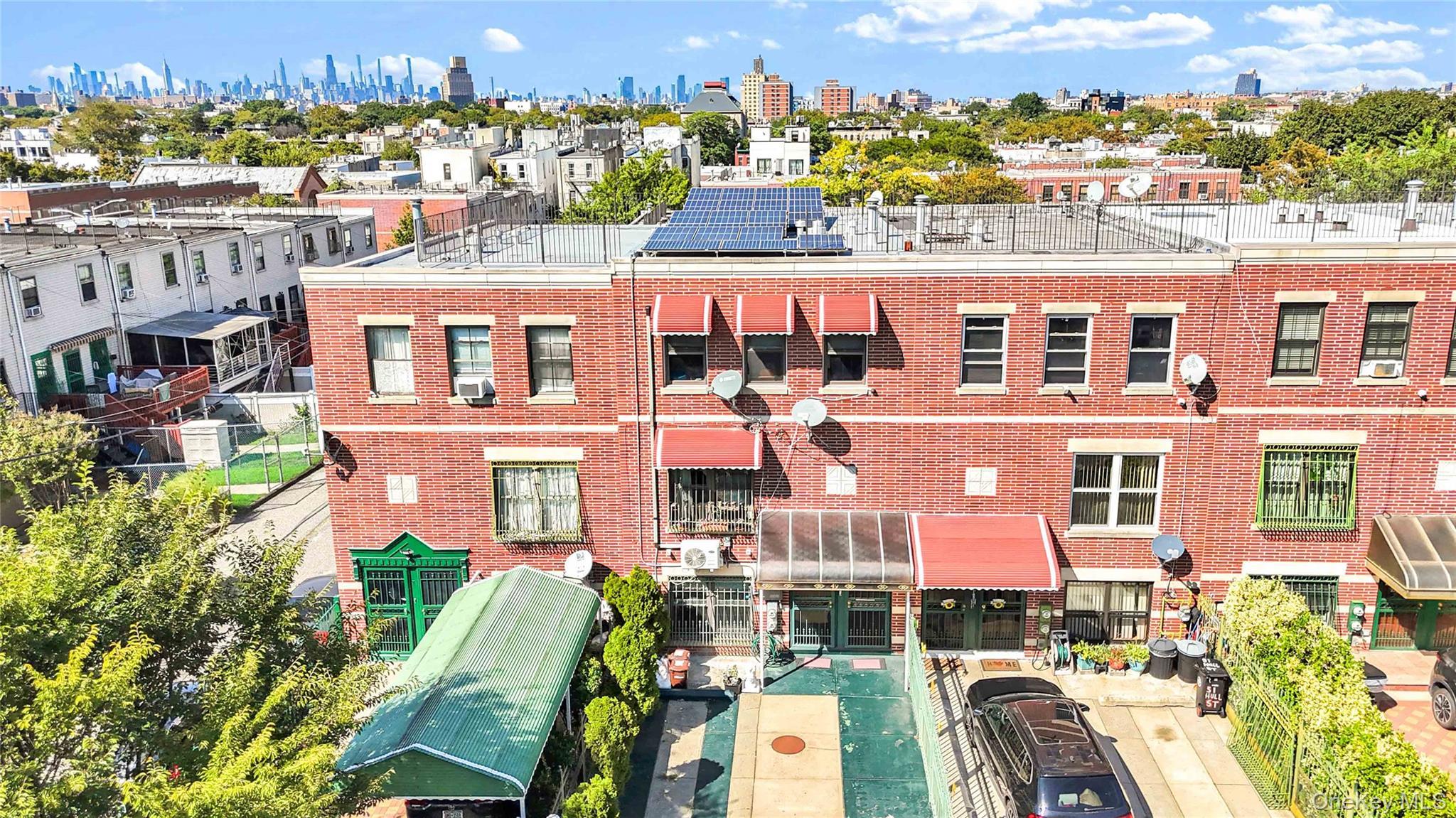 Single Family Hull  Brooklyn, NY 11233, MLS-922891-27