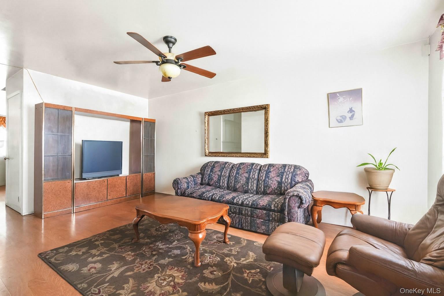 Single Family Hull  Brooklyn, NY 11233, MLS-922891-6