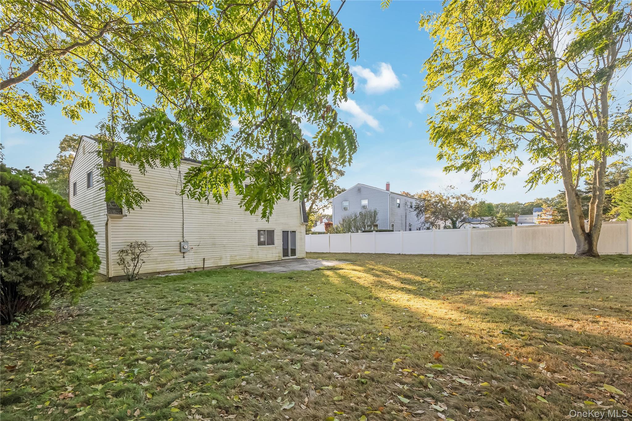 Single Family Cirrus  Suffolk County, NY 11741, MLS-922893-16