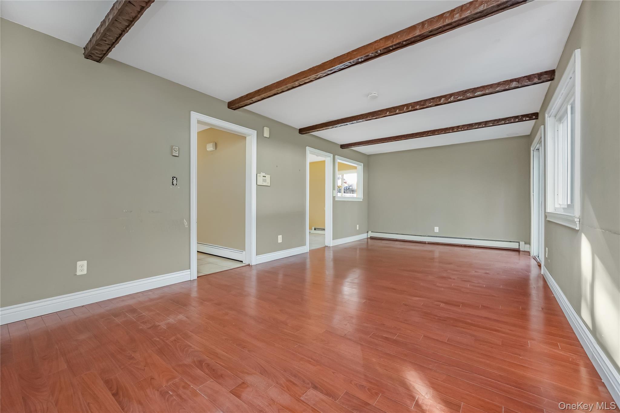 Single Family Cirrus  Suffolk County, NY 11741, MLS-922893-30