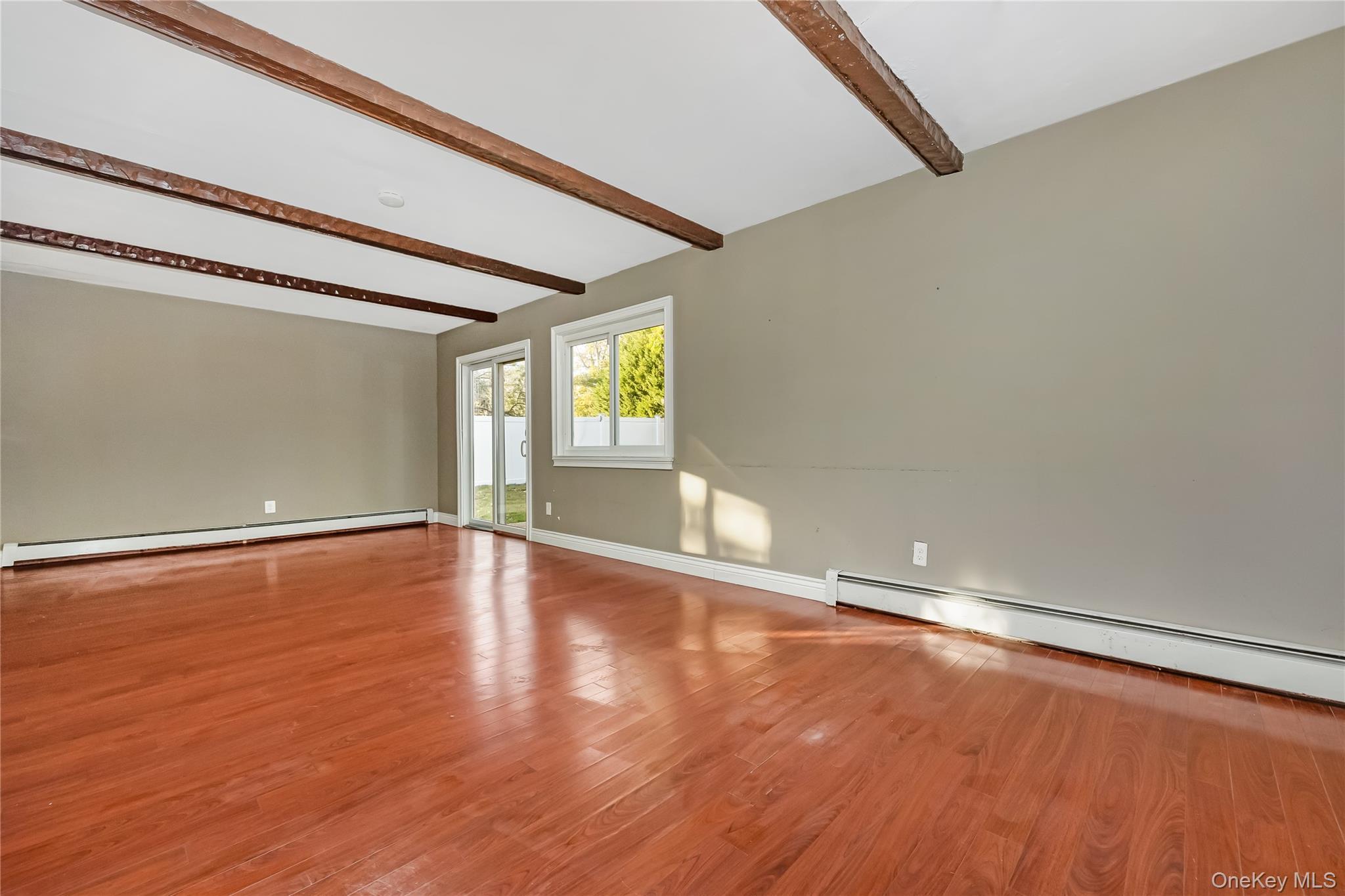 Single Family Cirrus  Suffolk County, NY 11741, MLS-922893-31