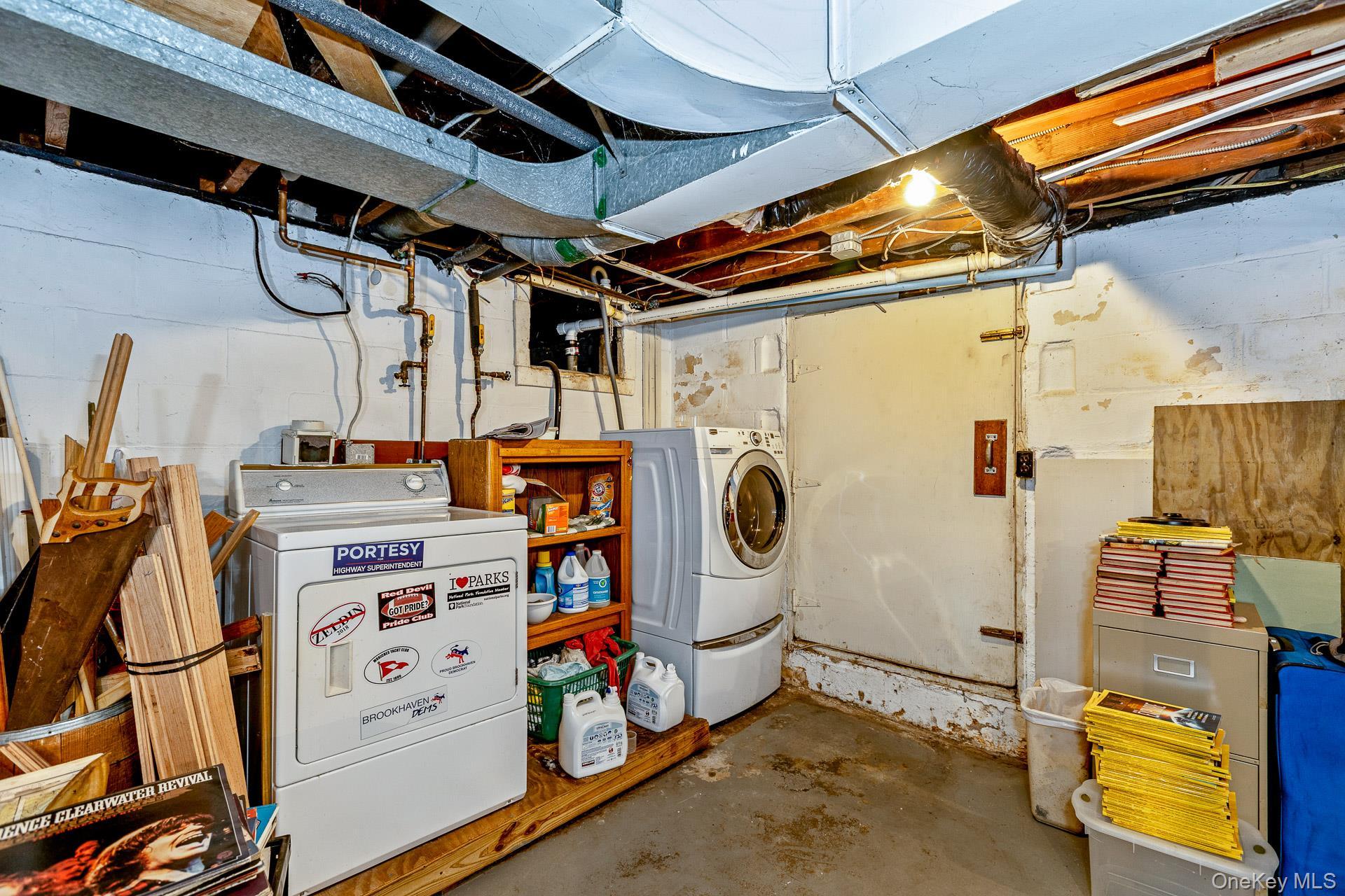 Single Family Union  Suffolk County, NY 11934, MLS-922936-27