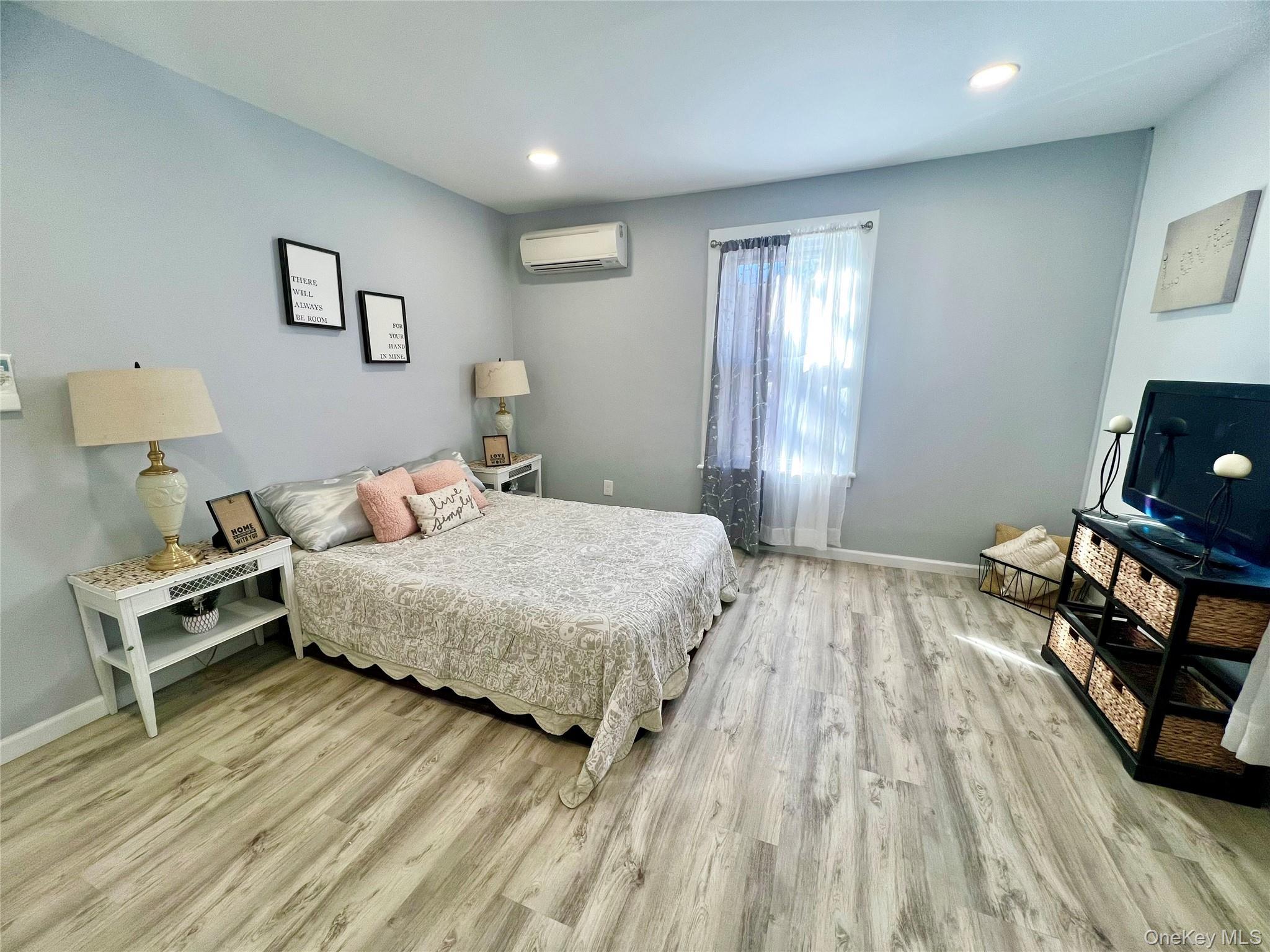 Single Family Main  Orange County, NY 10940, MLS-922957-25