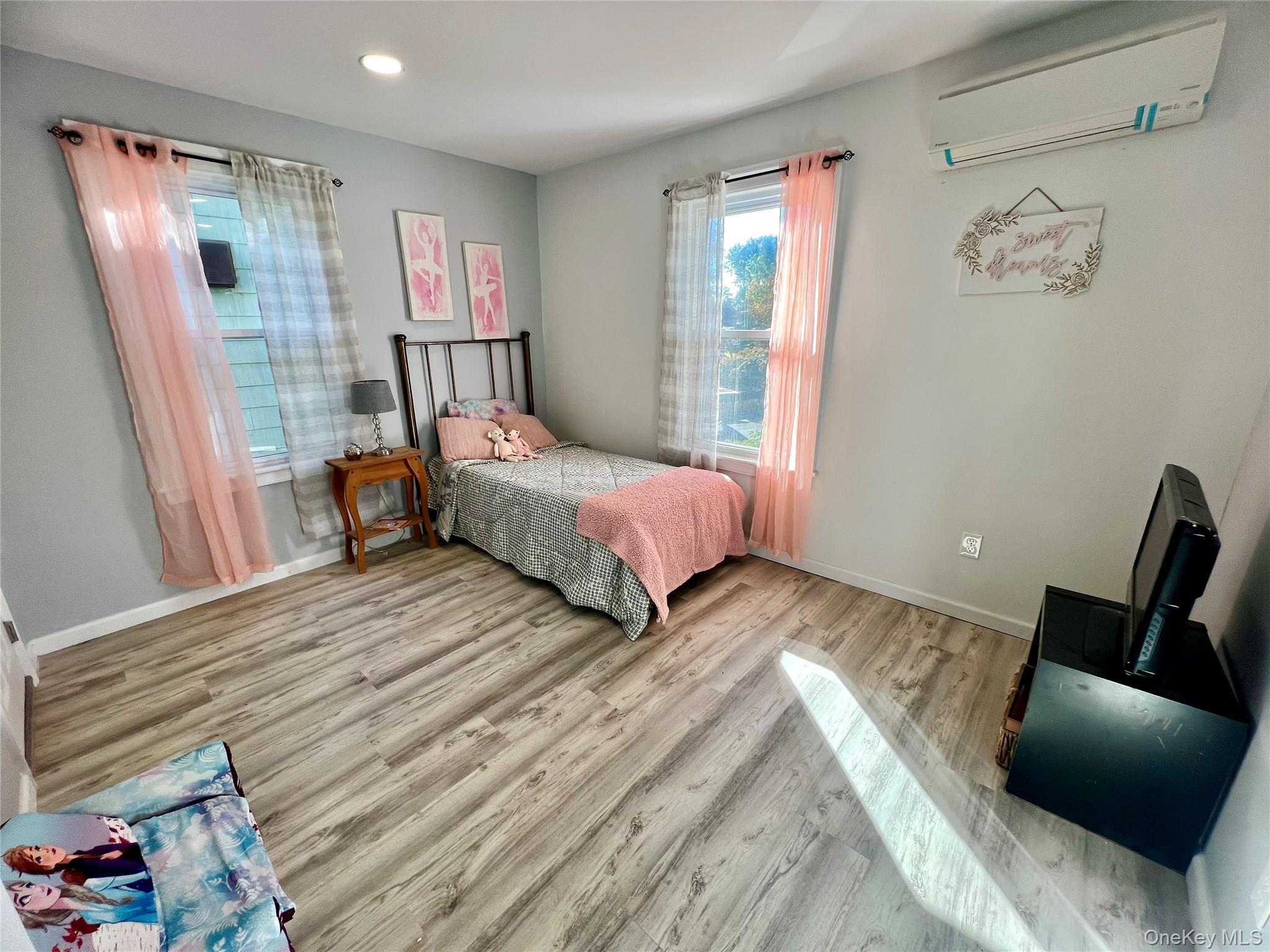 Single Family Main  Orange County, NY 10940, MLS-922957-26