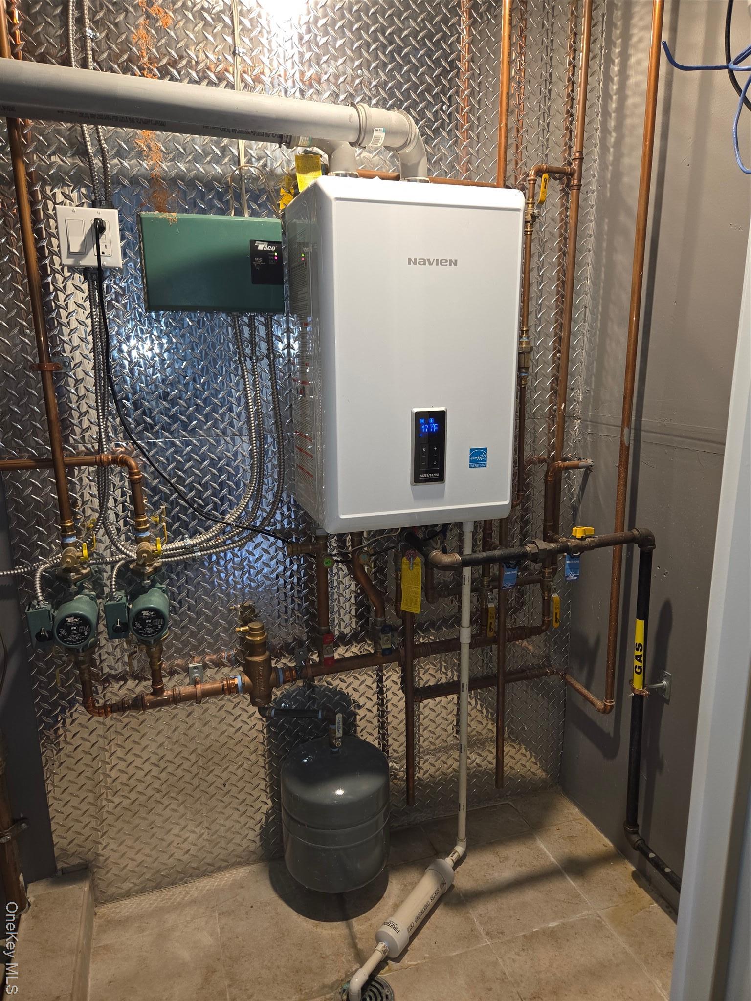 Single Family Mullan Bronx, NY 10465, MLS-922958-5