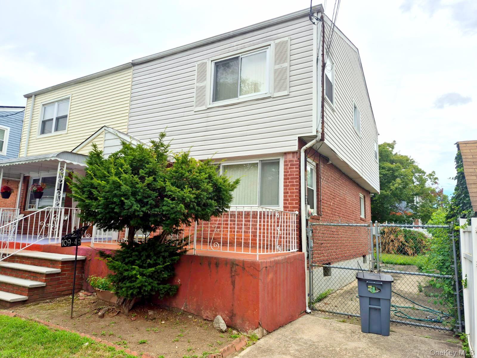 Single Family 176  Queens, NY 11433, MLS-922979-3
