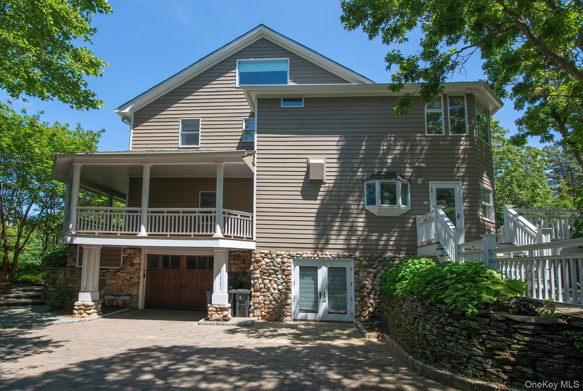 Single Family Spring Pond Suffolk County, NY 11968, MLS-922986-41