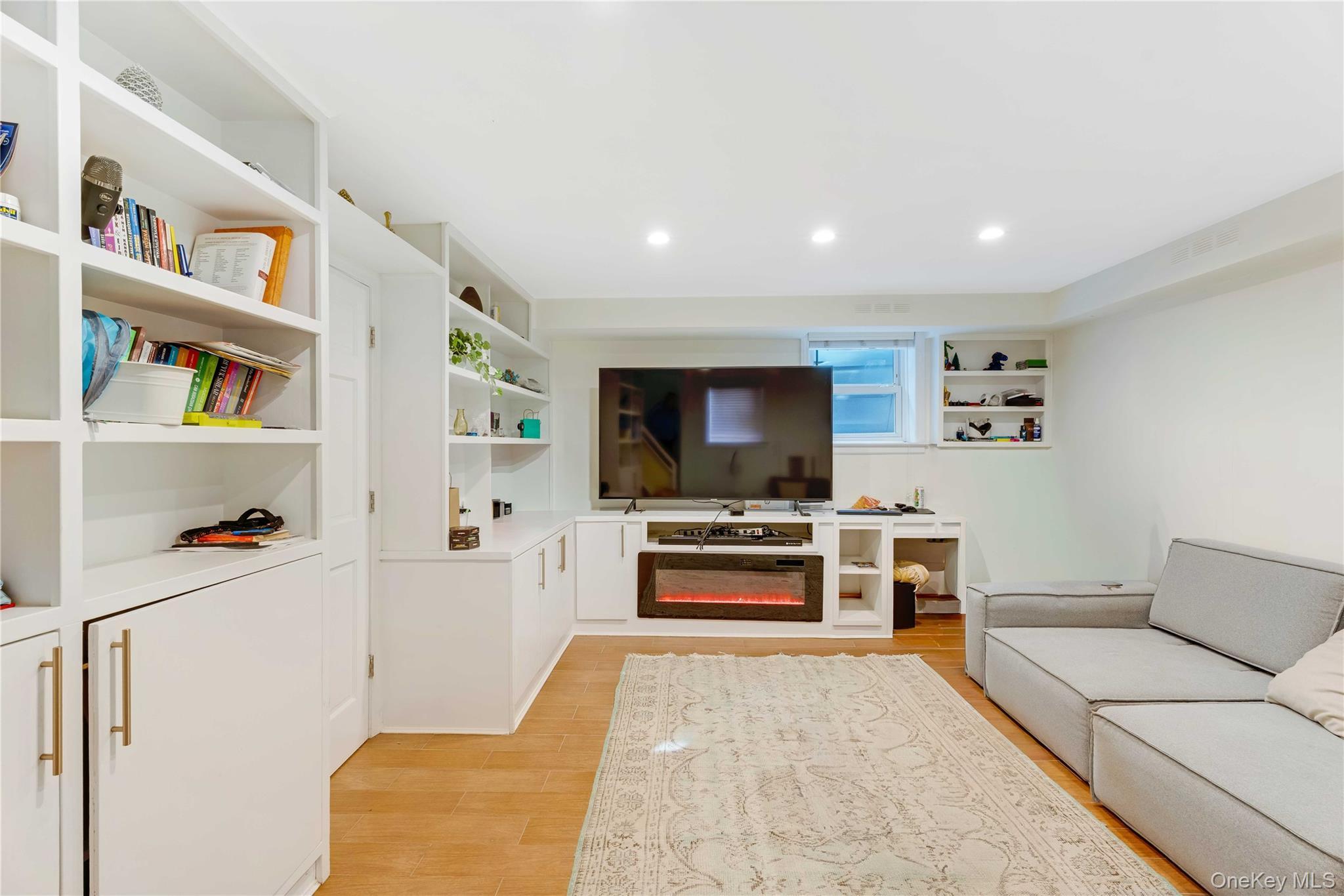 Single Family Exeter Brooklyn, NY 11235, MLS-922988-7