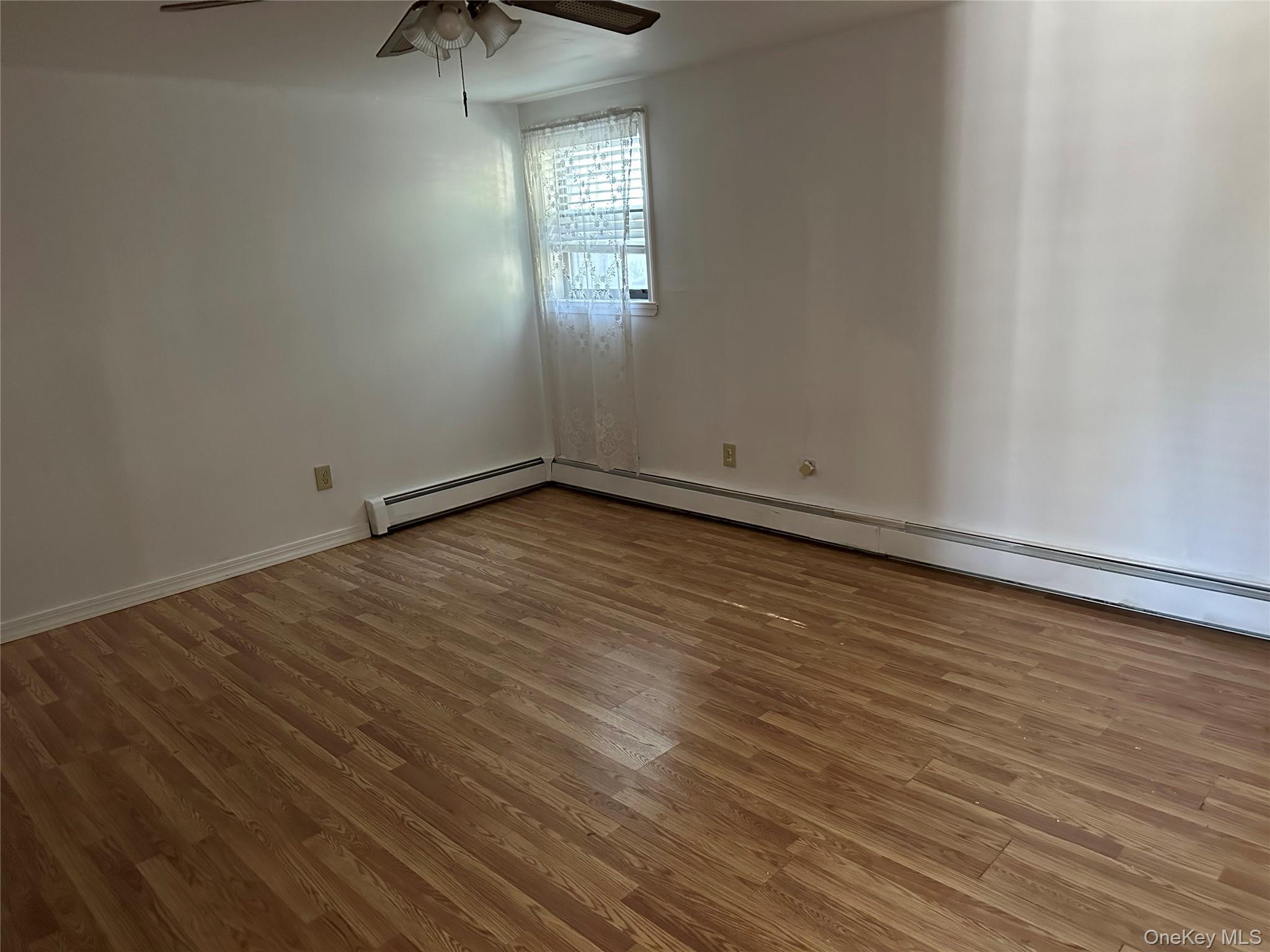 Single Family Bohemia Suffolk County, NY 11782, MLS-922990-12