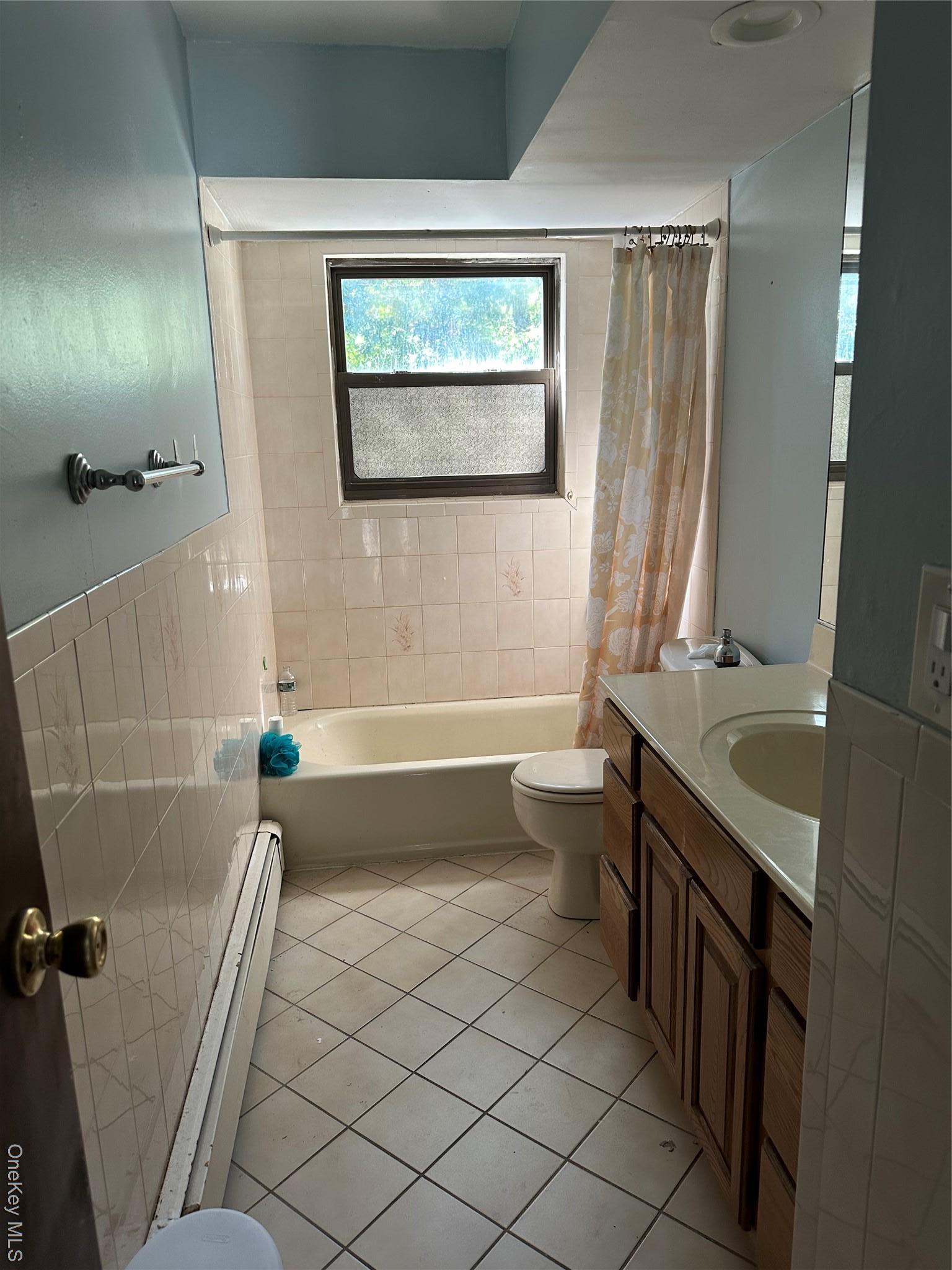 Single Family Bohemia Suffolk County, NY 11782, MLS-922990-5