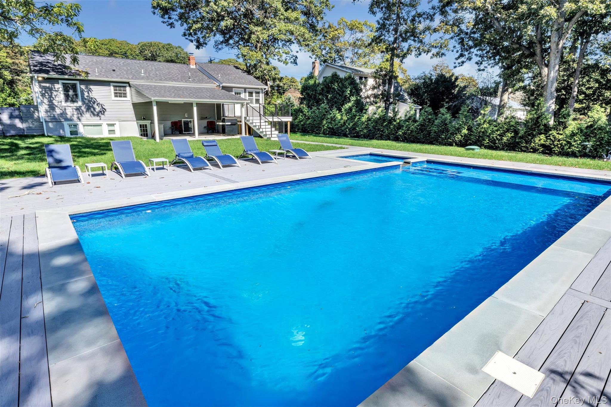 Single Family Suffolk Suffolk County, NY 11946, MLS-922997-10