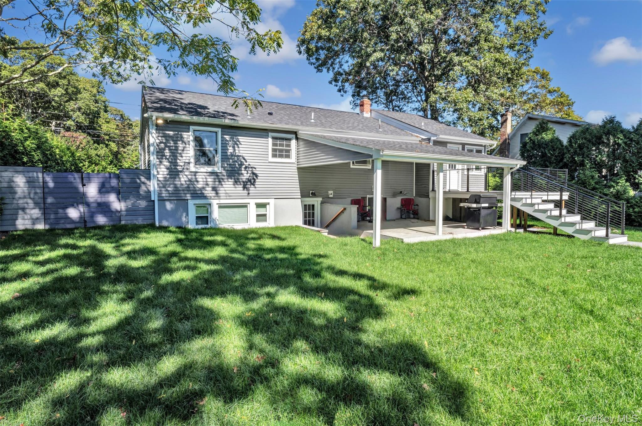 Single Family Suffolk Suffolk County, NY 11946, MLS-922997-11