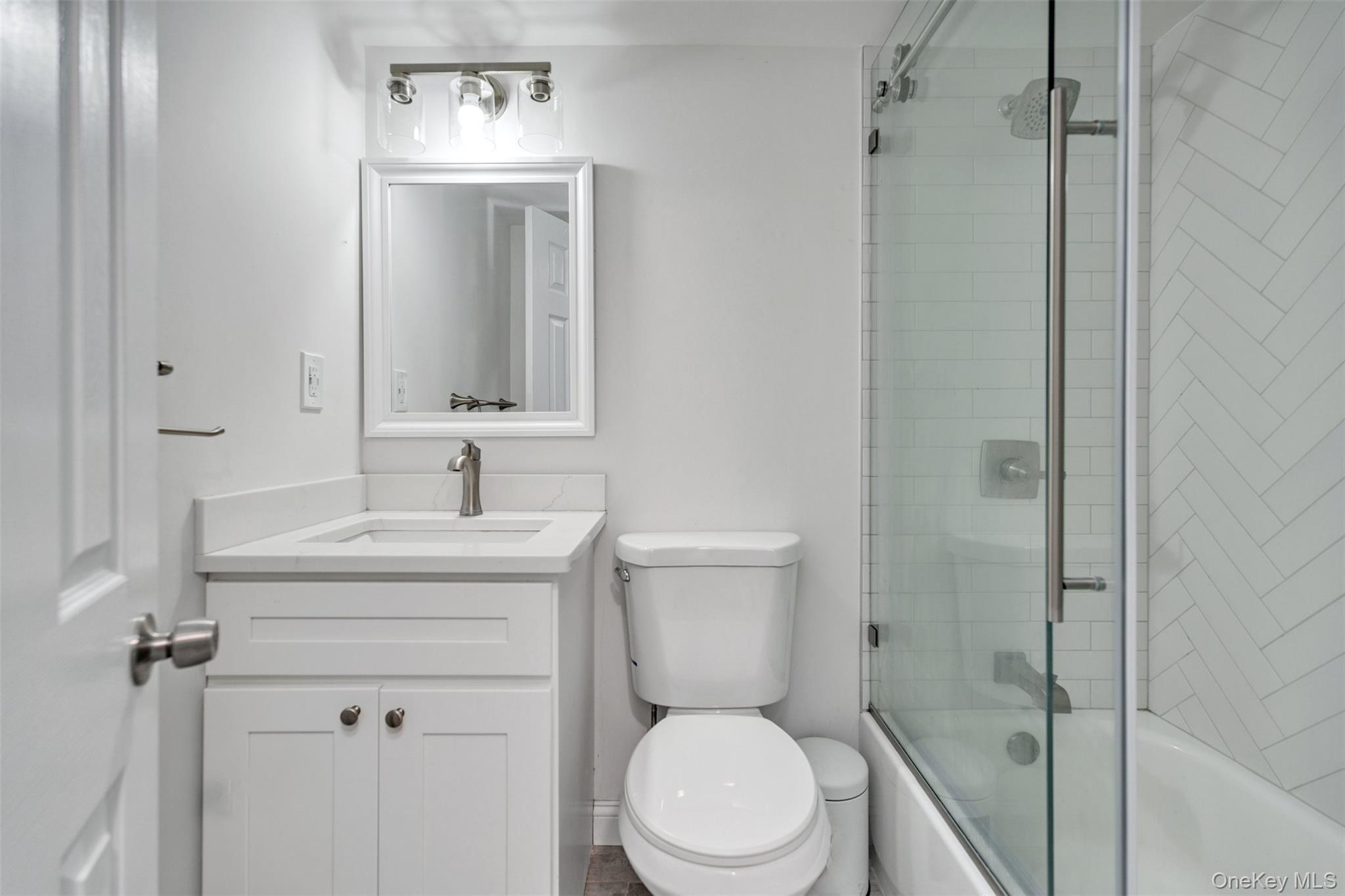 Single Family Suffolk Suffolk County, NY 11946, MLS-922997-22