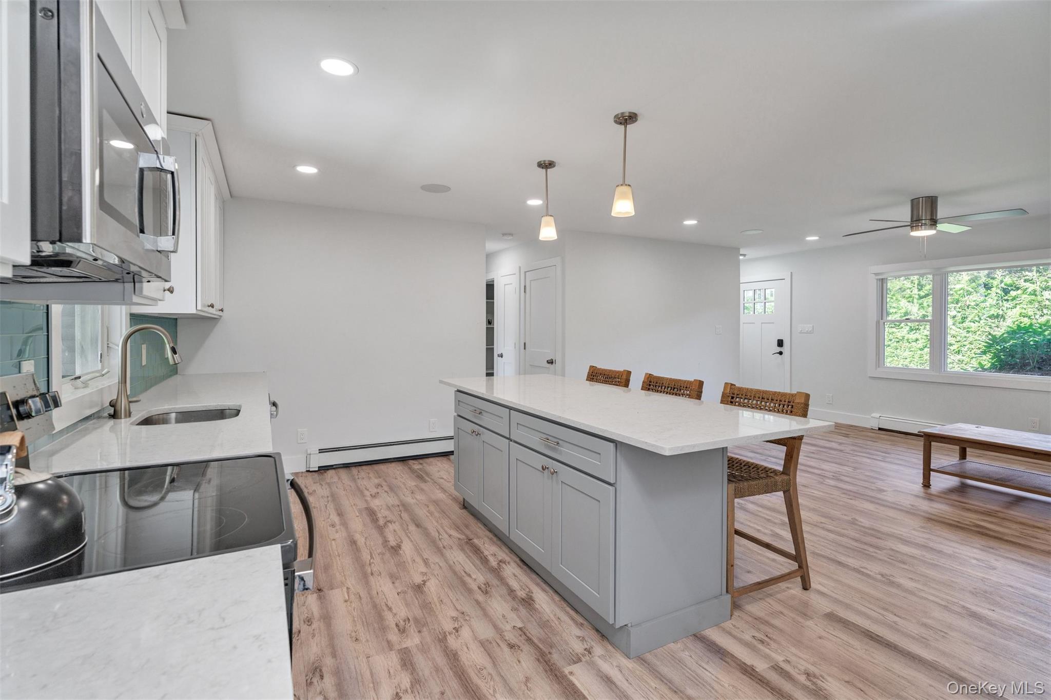 Single Family Suffolk Suffolk County, NY 11946, MLS-922997-26