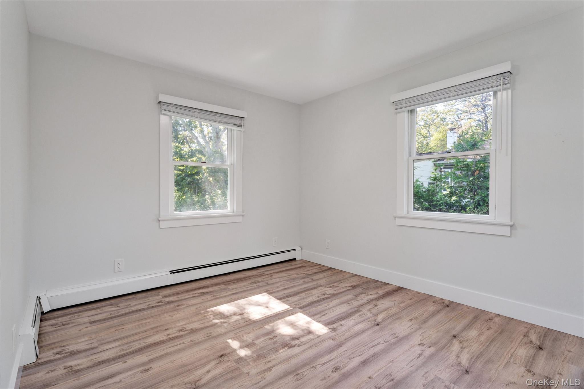 Single Family Suffolk Suffolk County, NY 11946, MLS-922997-30