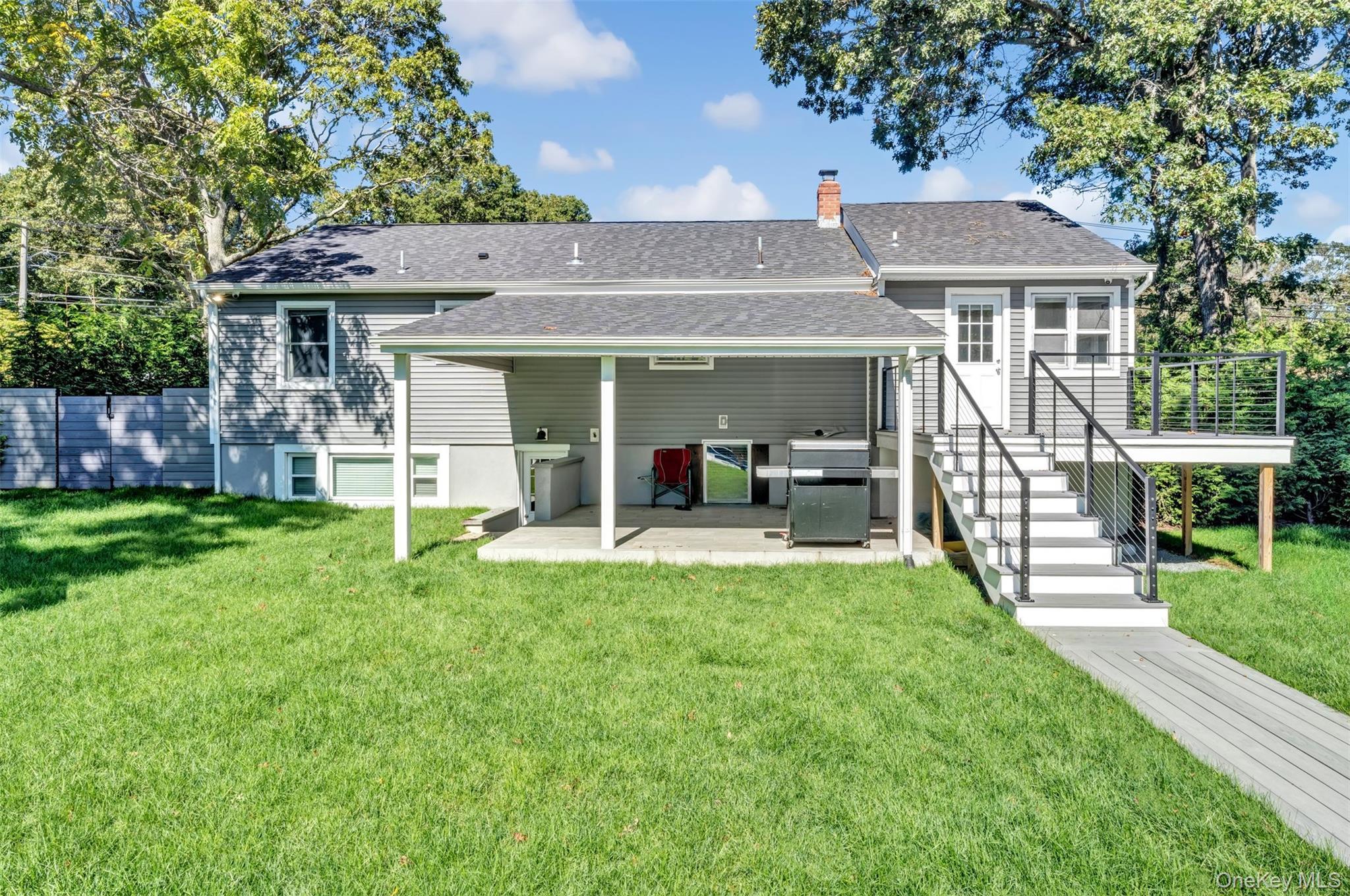 Single Family Suffolk Suffolk County, NY 11946, MLS-922997-6