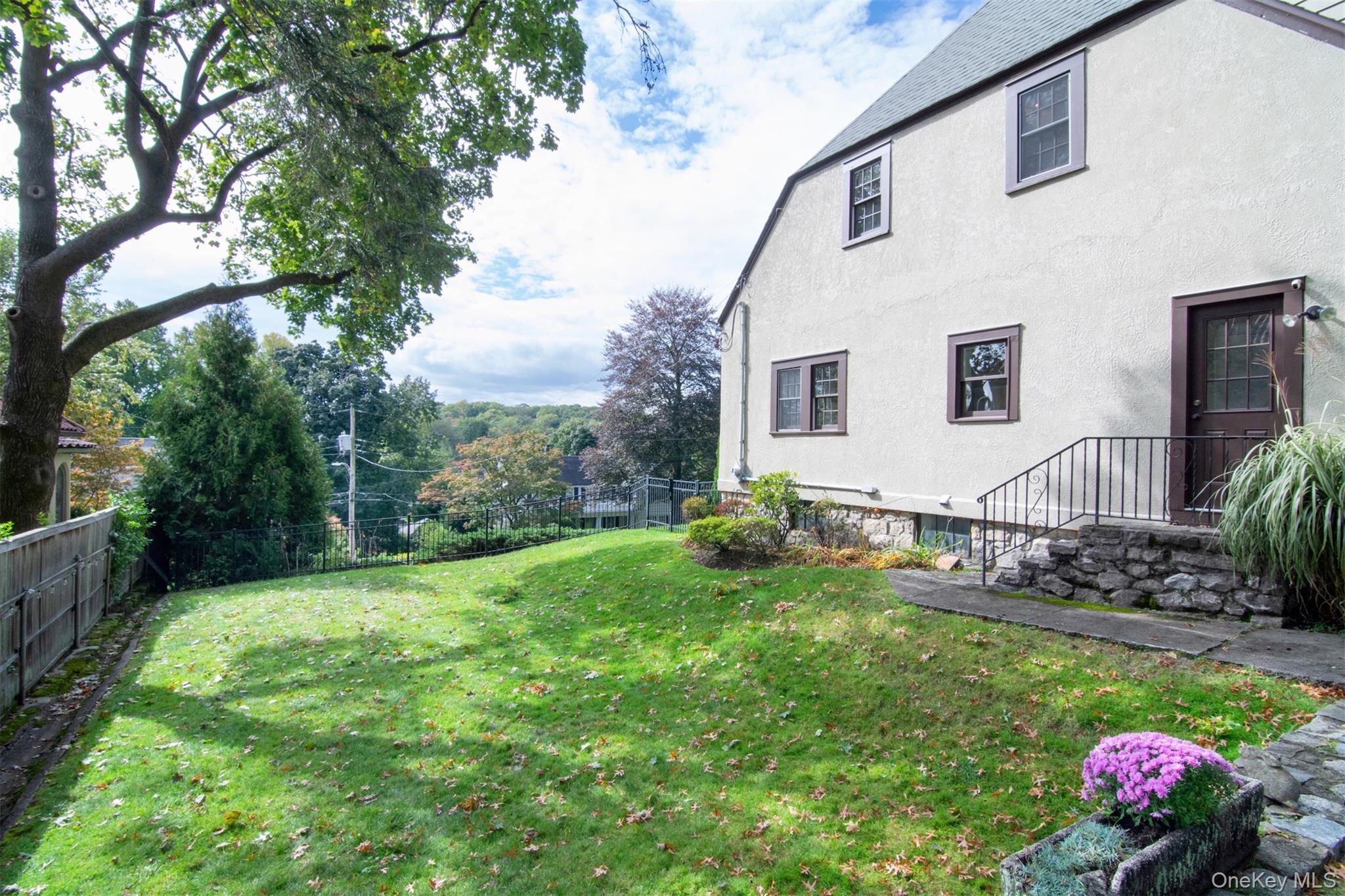 Single Family Dellwood  Westchester County, NY 10708, MLS-922998-27