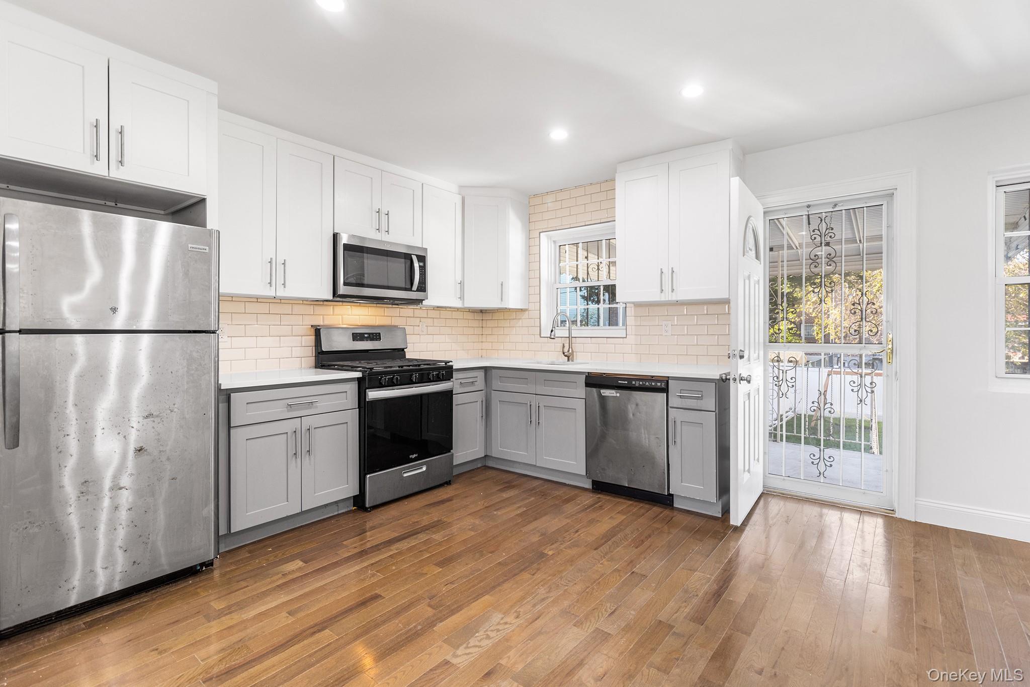 Single Family 221st  Bronx, NY 10467, MLS-923021-16