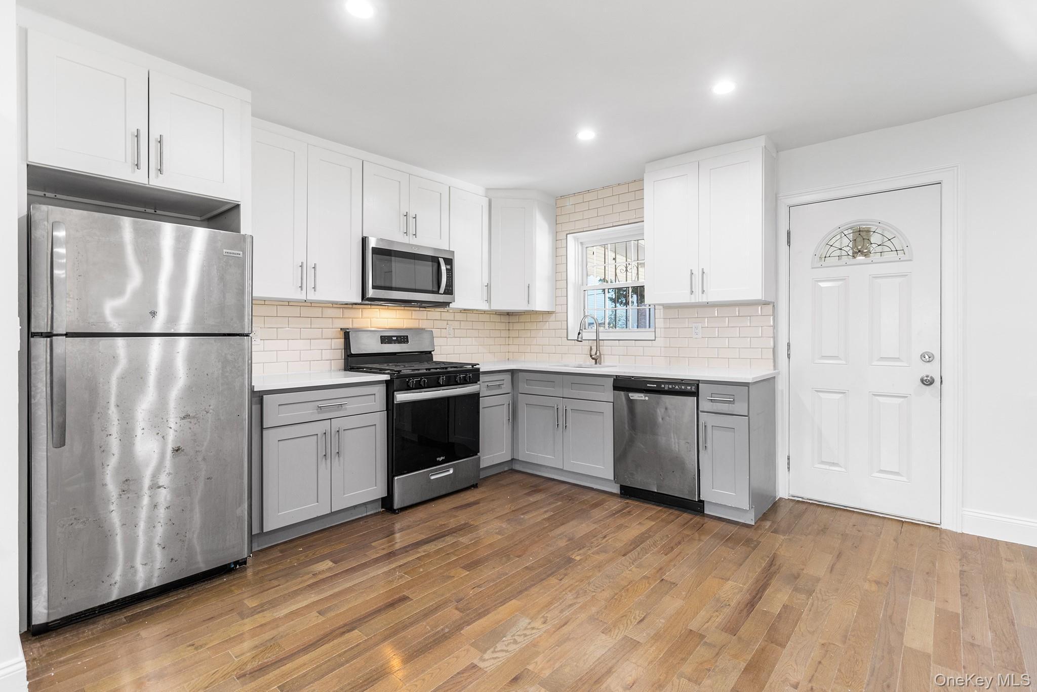 Single Family 221st  Bronx, NY 10467, MLS-923021-17