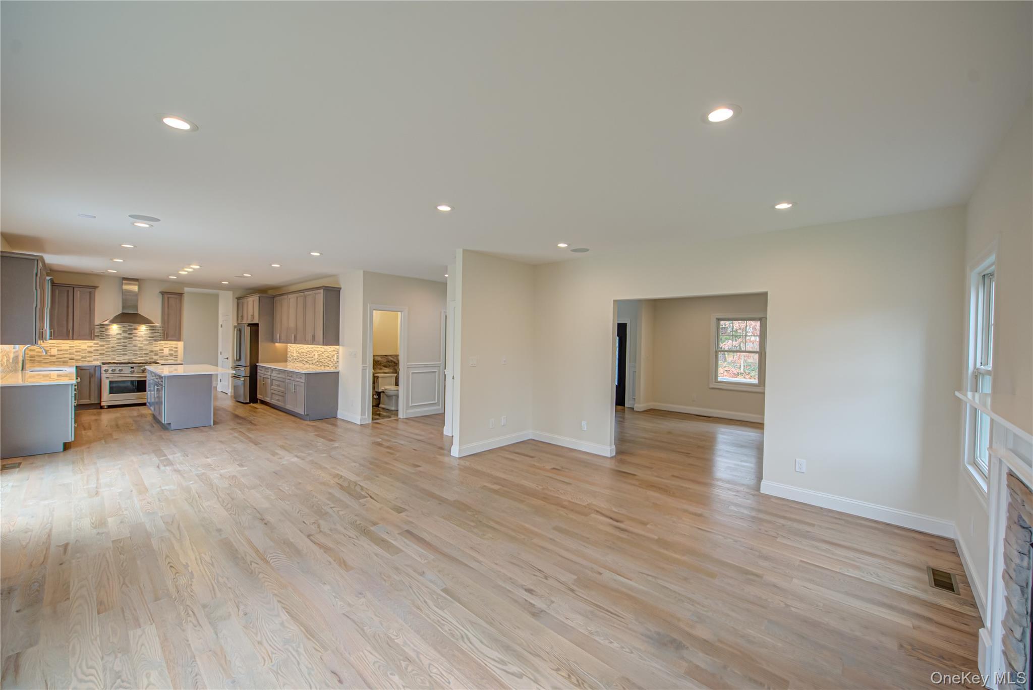 Single Family Southern Suffolk County, NY 11767, MLS-923022-10