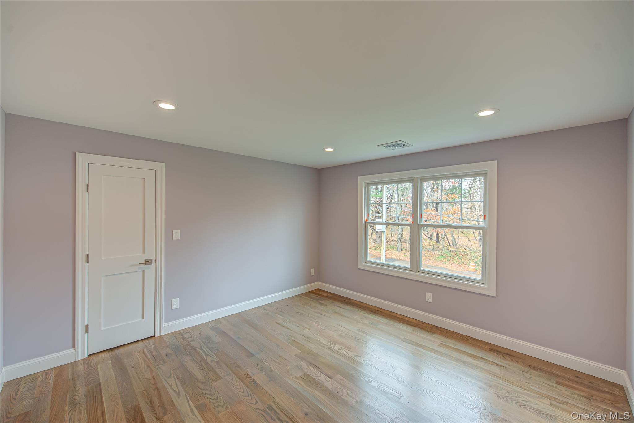 Single Family Southern Suffolk County, NY 11767, MLS-923022-17