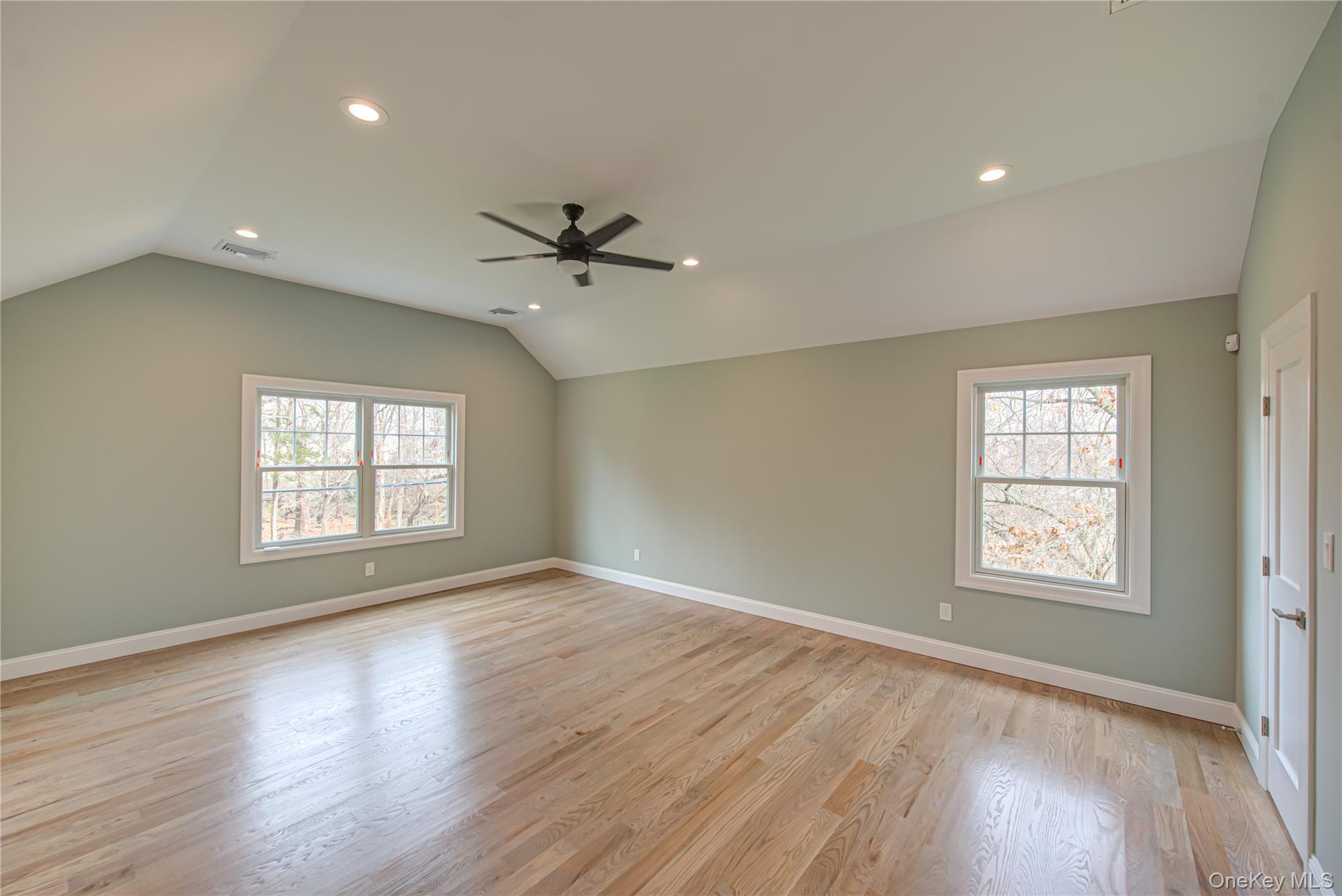 Single Family Southern  Suffolk County, NY 11767, MLS-923022-21