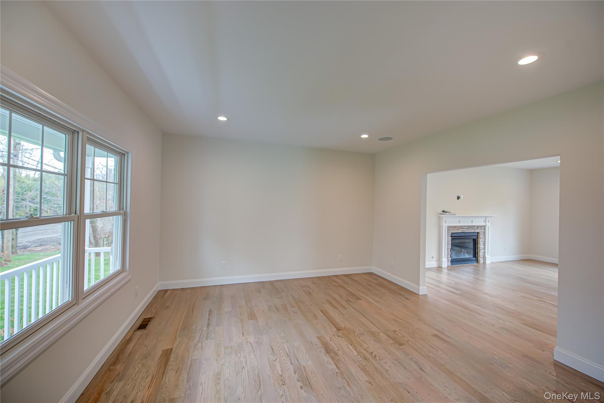 Single Family Southern Suffolk County, NY 11767, MLS-923022-4