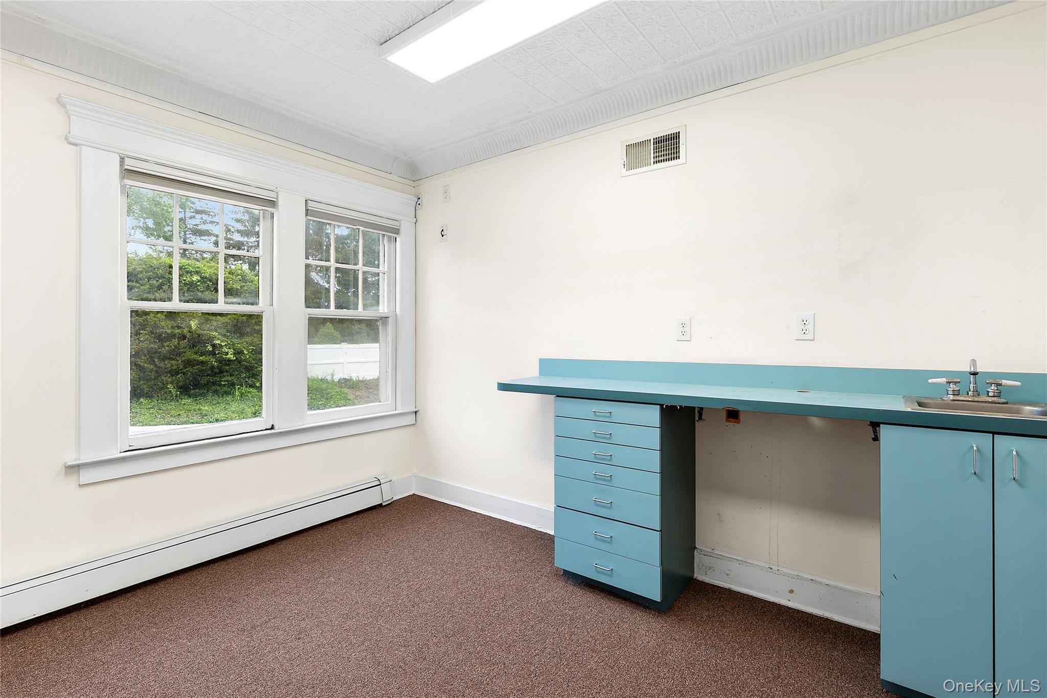 Single Family Roanoke  Suffolk County, NY 11901, MLS-923026-11