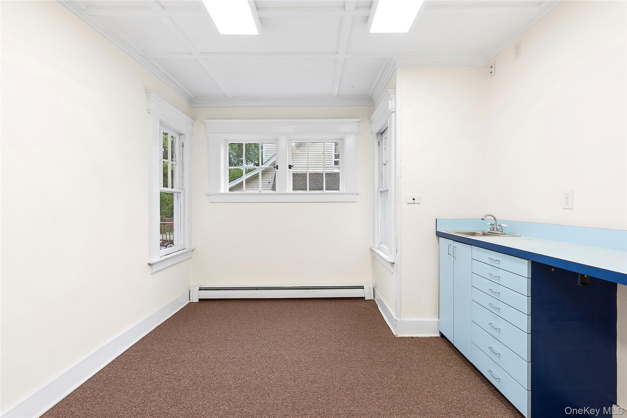 Single Family Roanoke  Suffolk County, NY 11901, MLS-923026-7