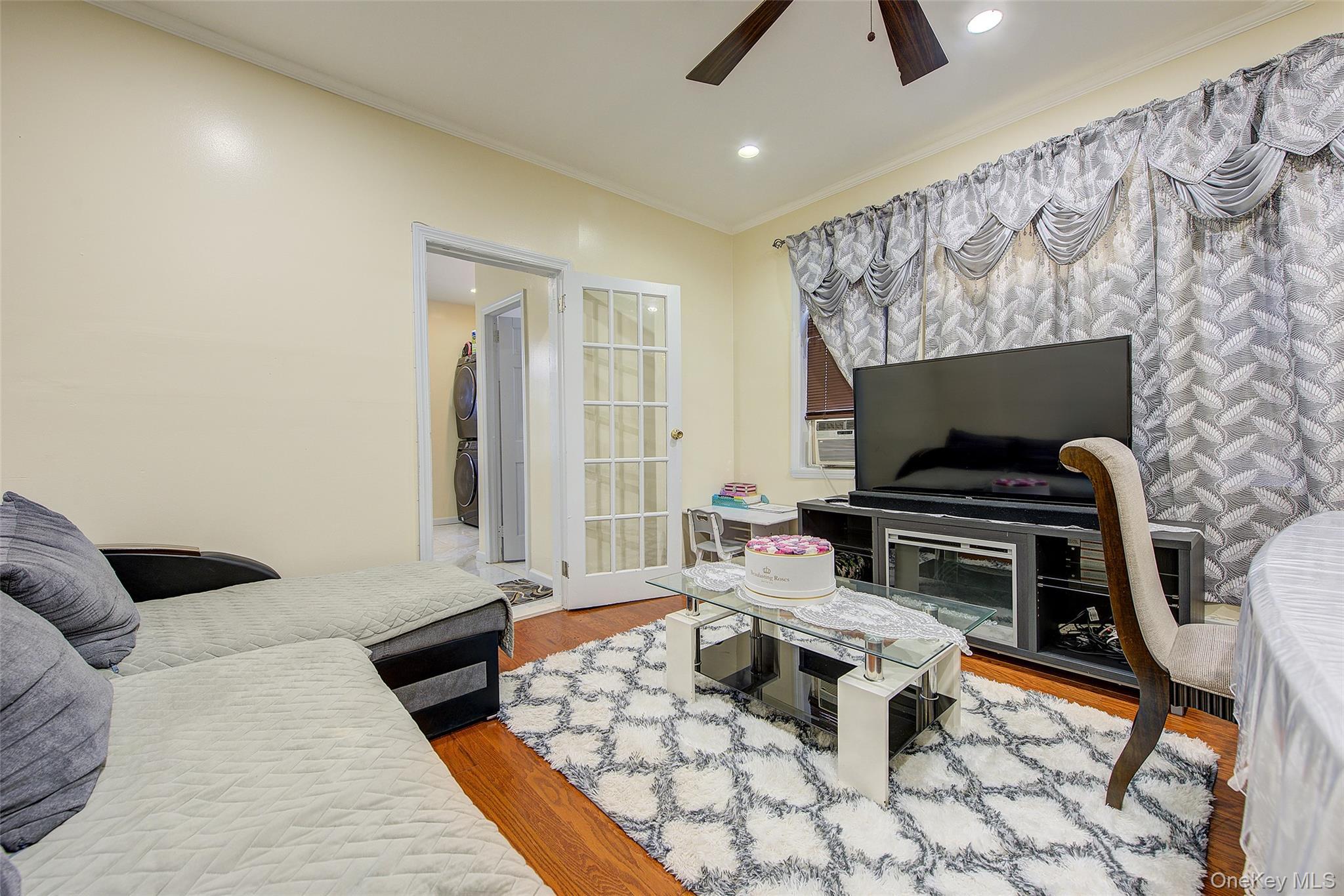 Single Family 239  Nassau County, NY 11001, MLS-923087-6