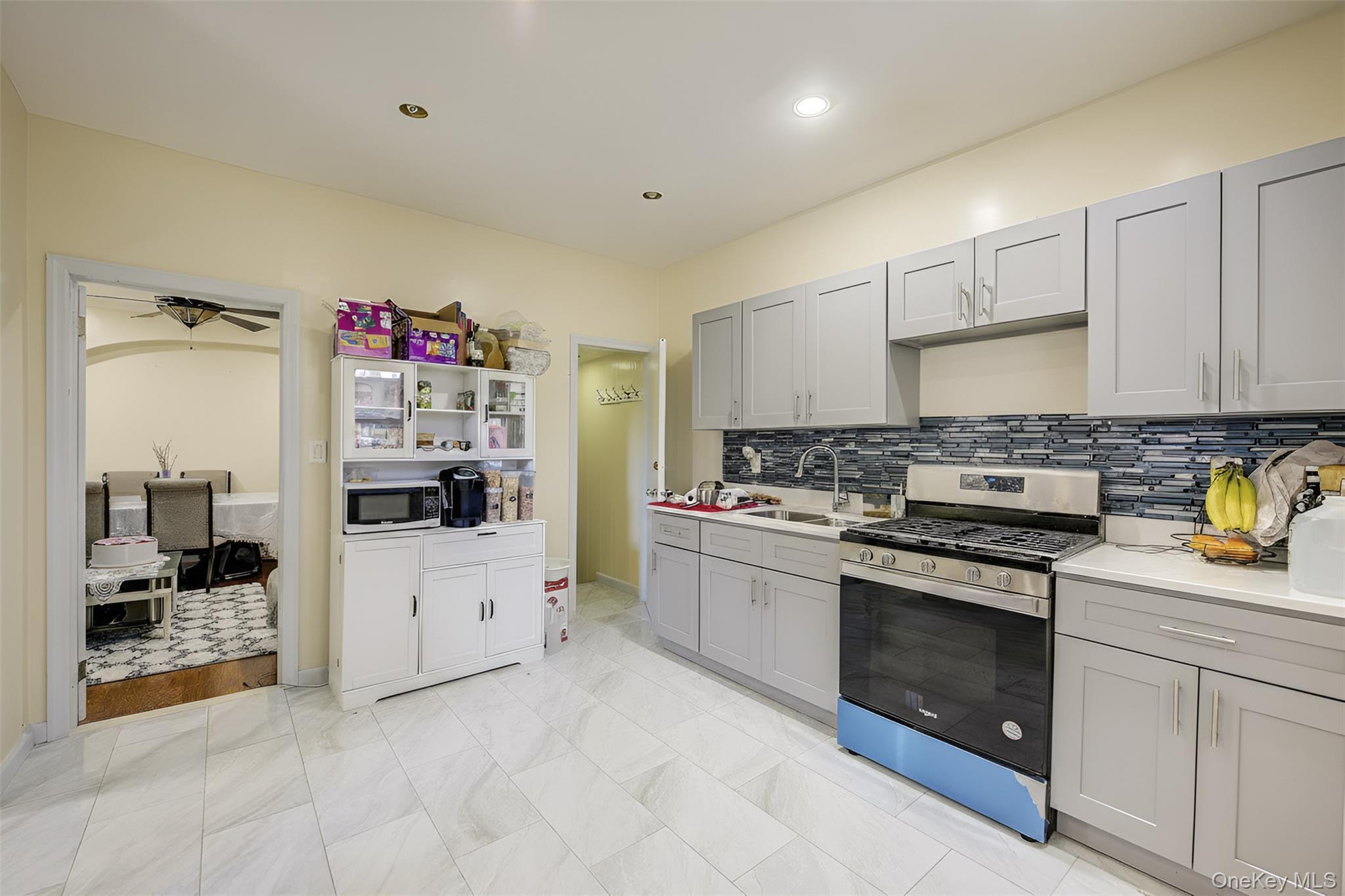 Single Family 239  Nassau County, NY 11001, MLS-923087-9