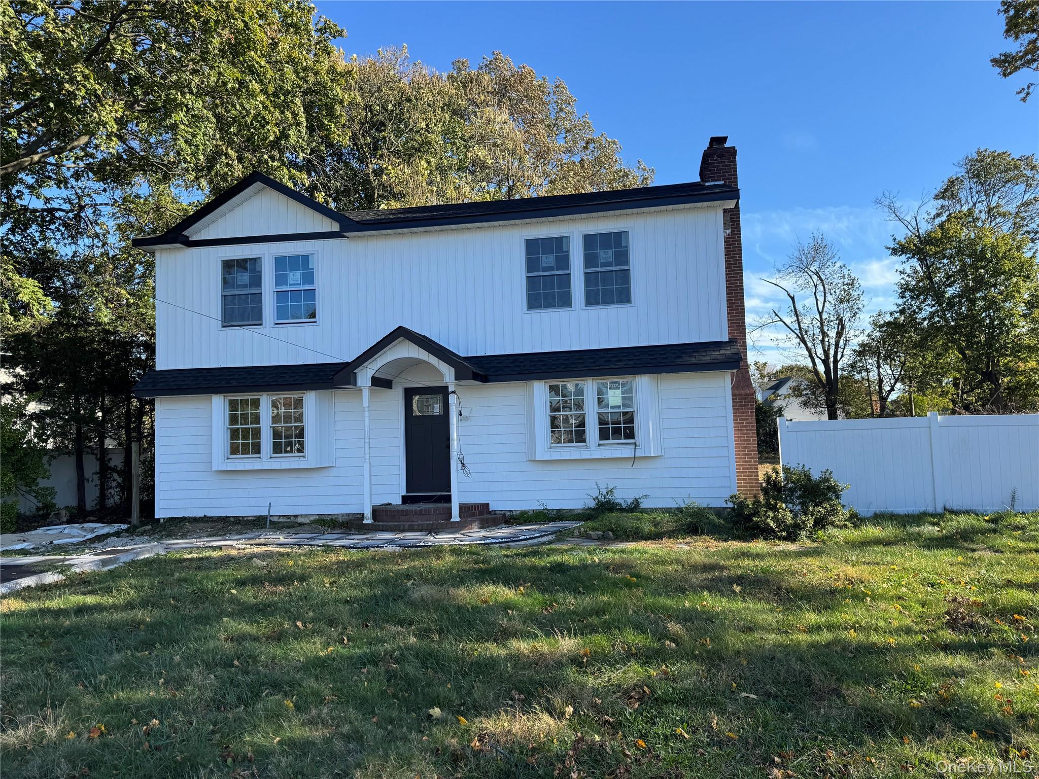 Single Family Farmers  Suffolk County, NY 11757, MLS-923088-2