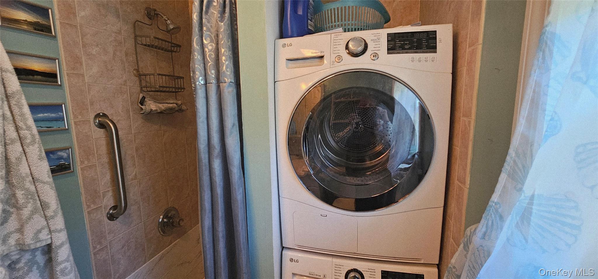 Single Family Miller Suffolk County, NY 11940, MLS-923118-11