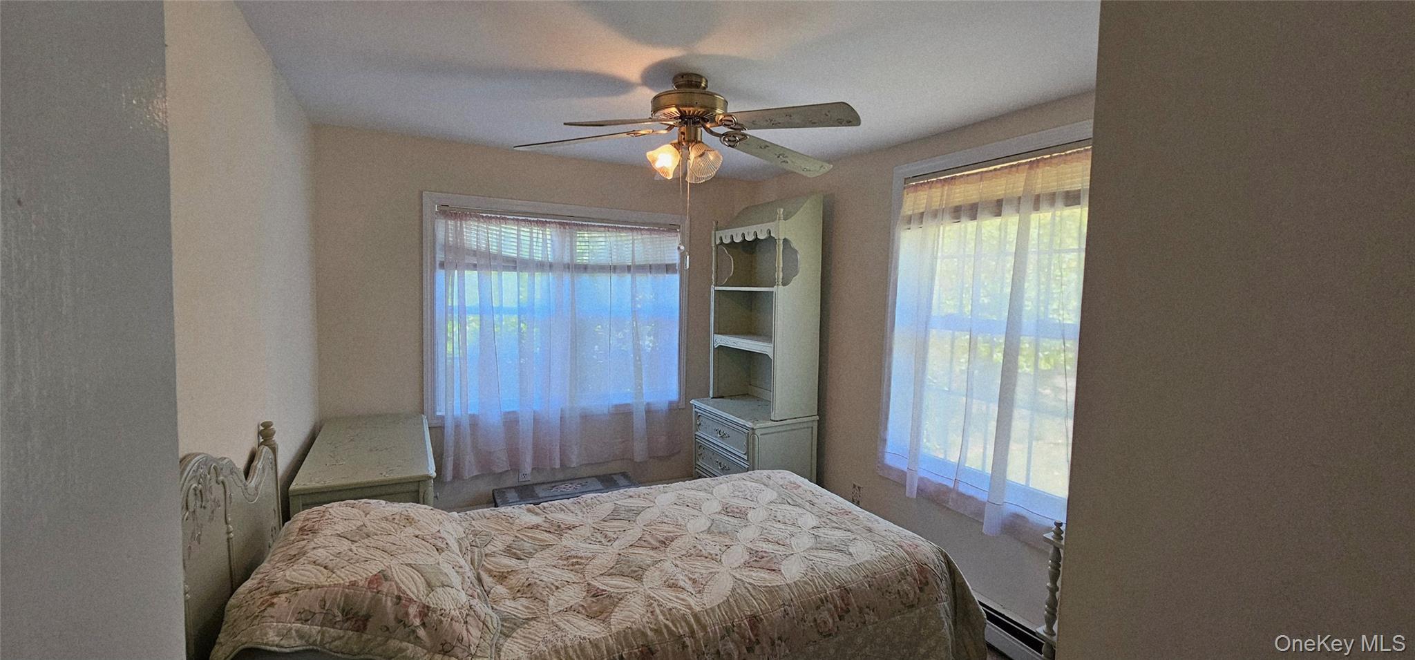 Single Family Miller Suffolk County, NY 11940, MLS-923118-8