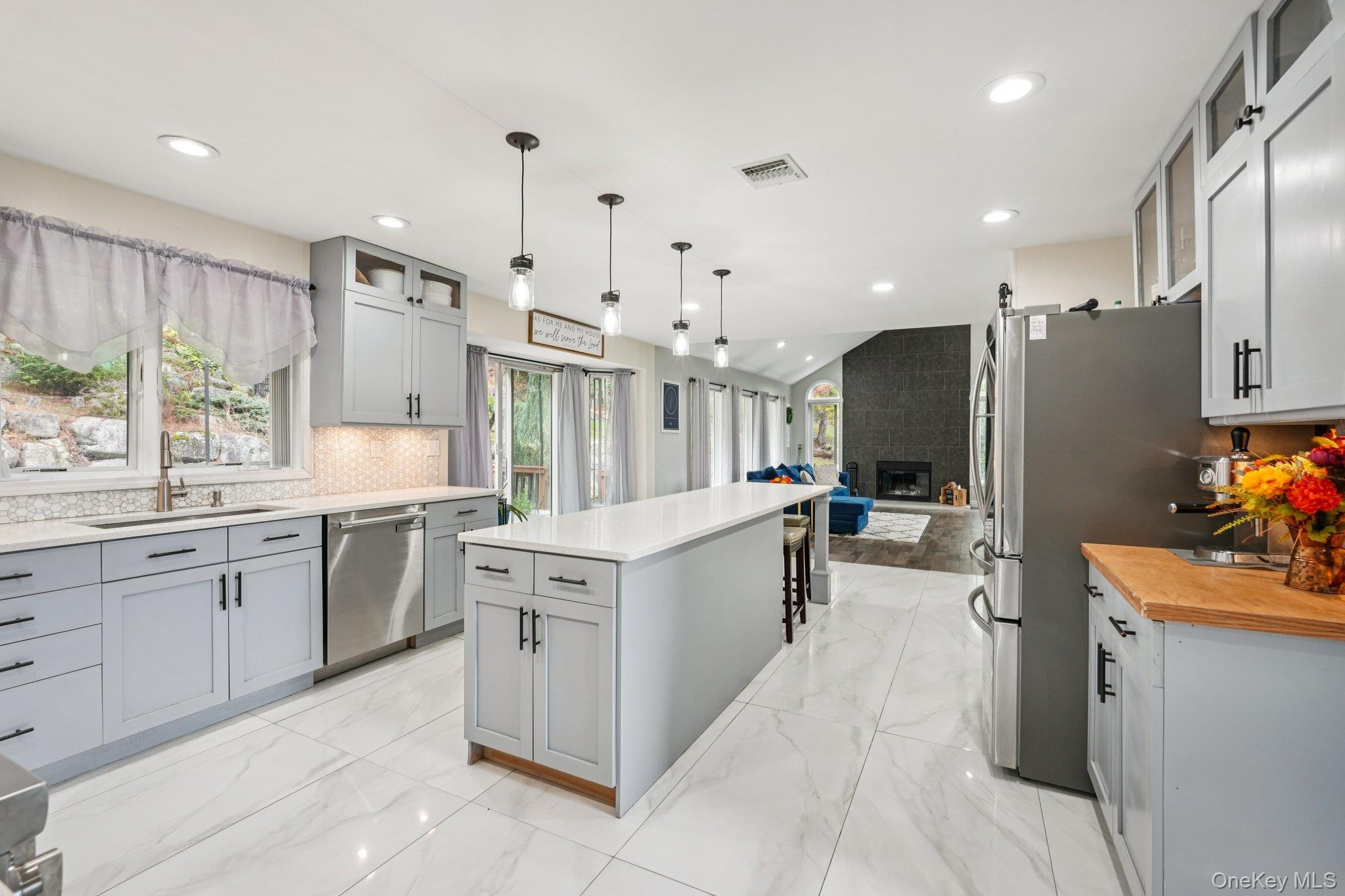 Single Family Johnson Rockland County, NY 10980, MLS-923139-12