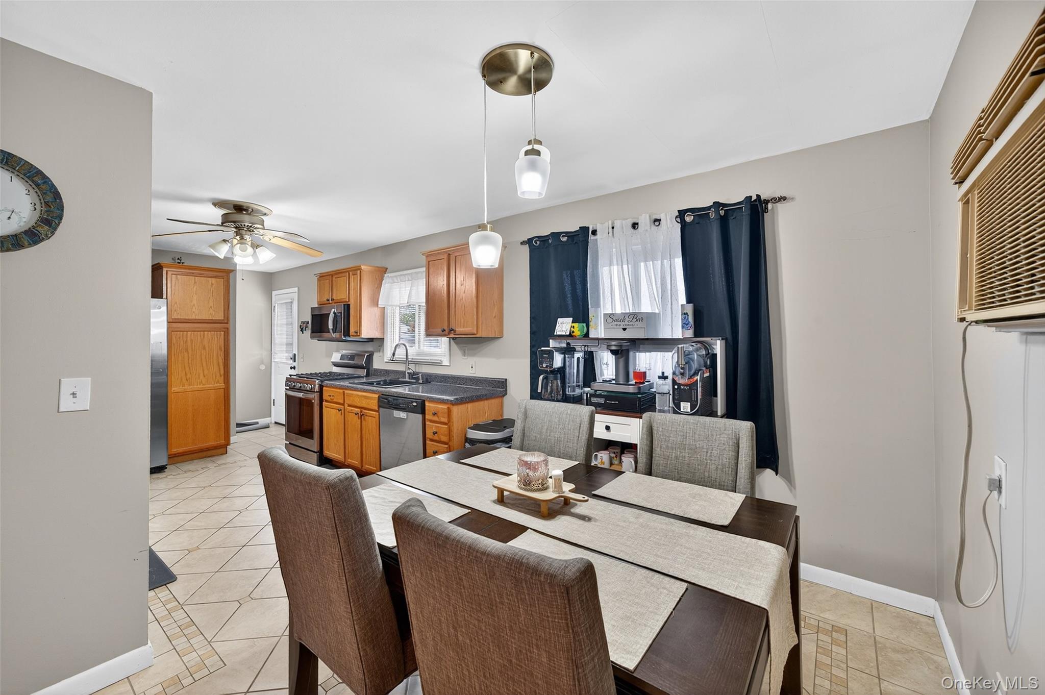 Single Family Manhattan  Orange County, NY 10940, MLS-923151-10