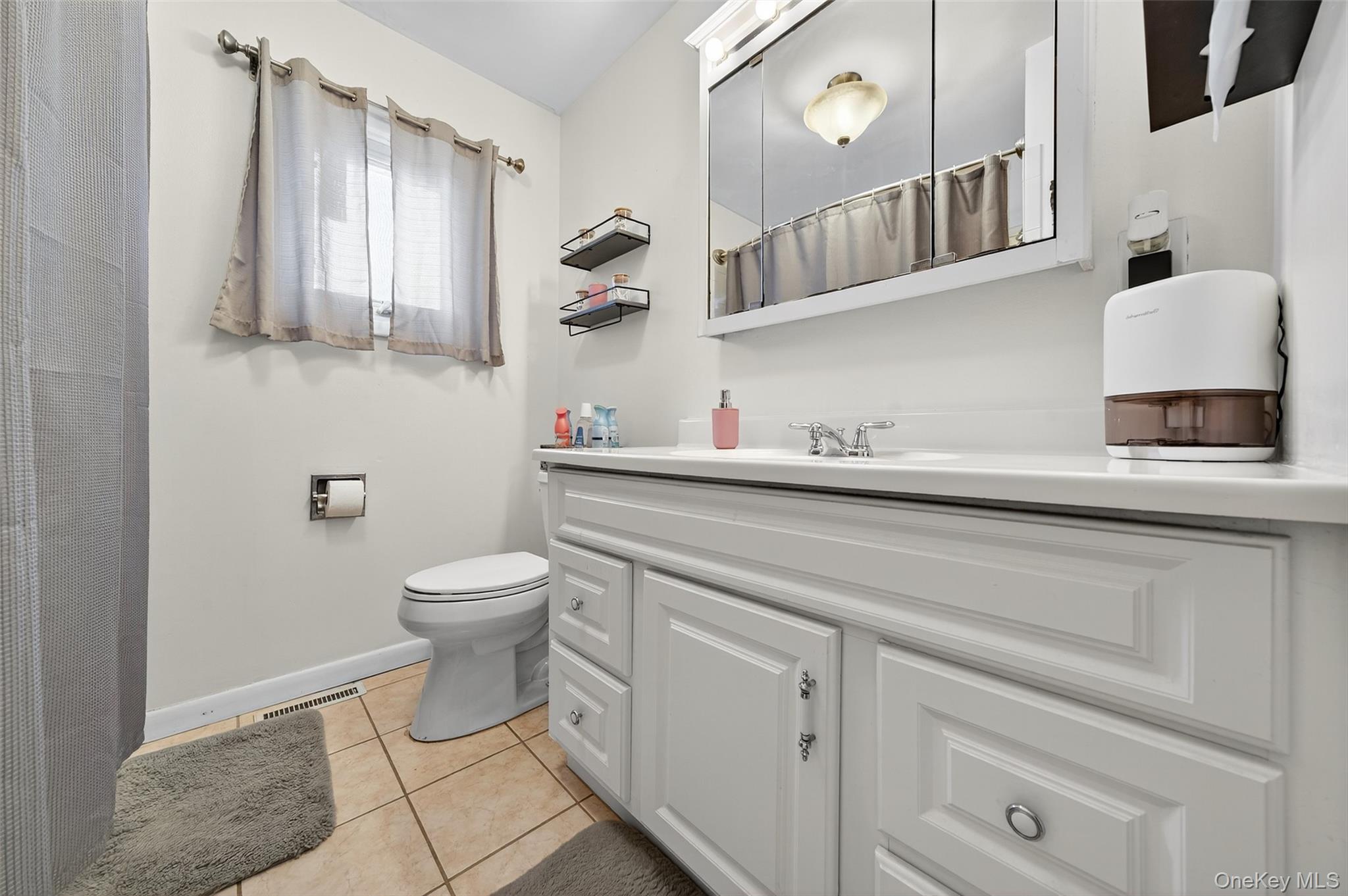 Single Family Manhattan  Orange County, NY 10940, MLS-923151-16