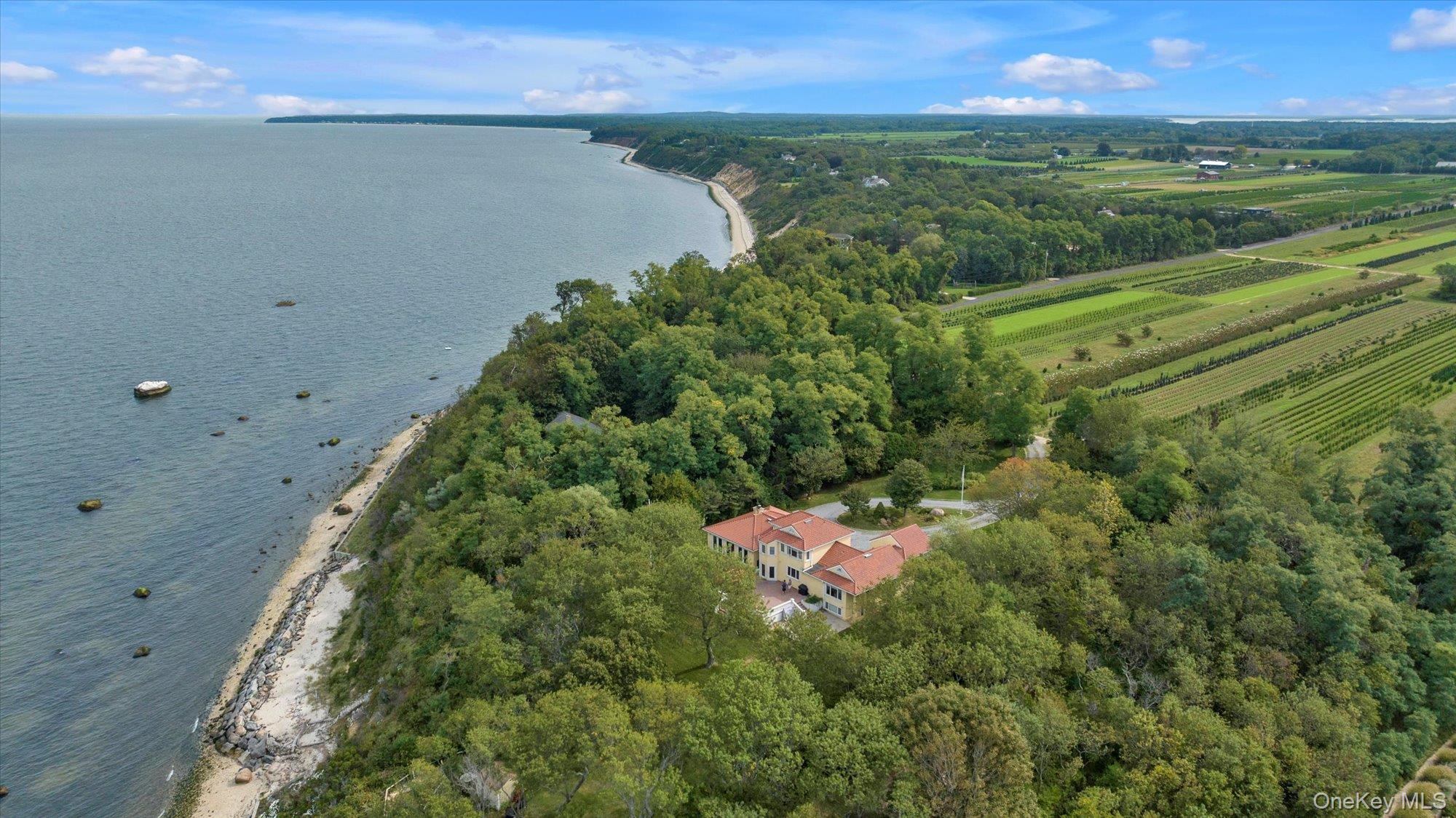 Single Family Dignans Suffolk County, NY 11935, MLS-923175-24