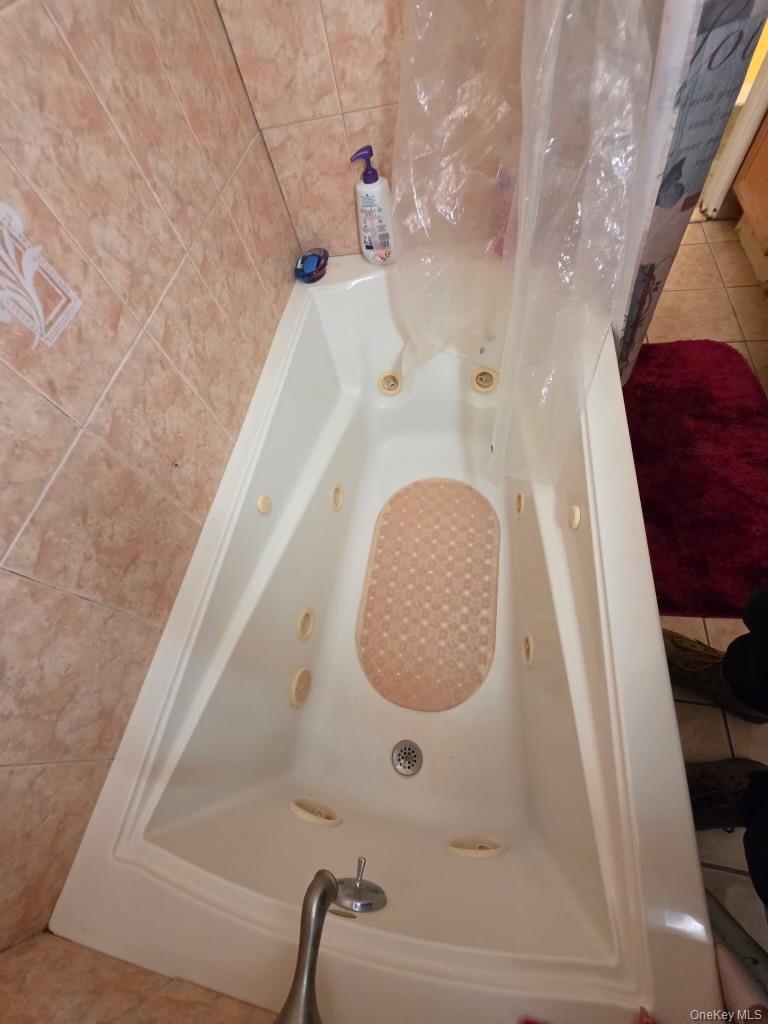 Single Family Mahopac  Nassau County, NY 11552, MLS-923198-13