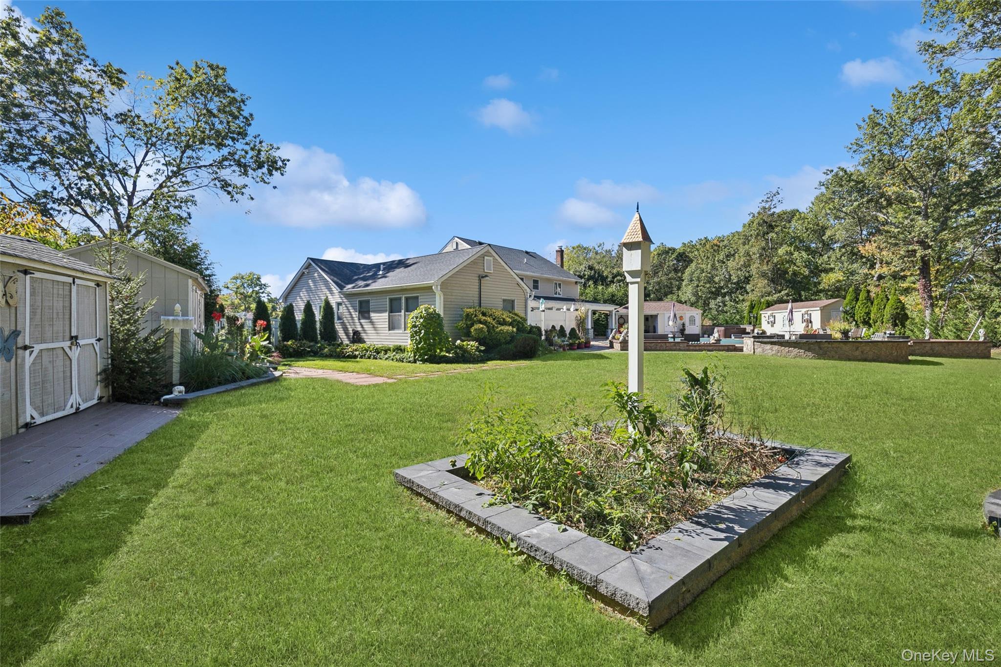 Single Family Gamay  Suffolk County, NY 11725, MLS-923200-22