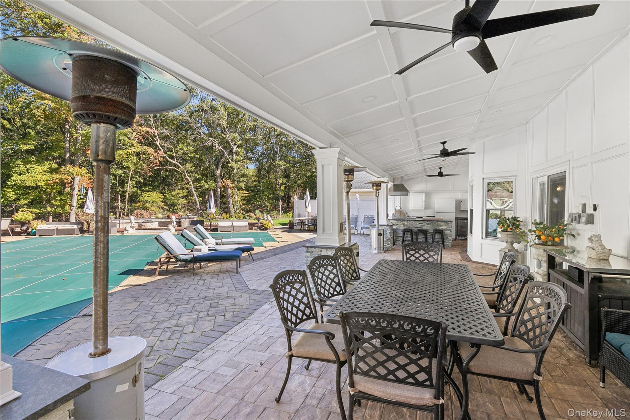 Single Family Gamay  Suffolk County, NY 11725, MLS-923200-24