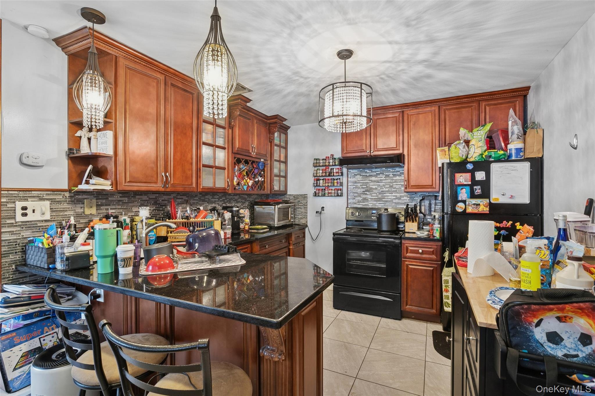 Single Family Gamay  Suffolk County, NY 11725, MLS-923200-28