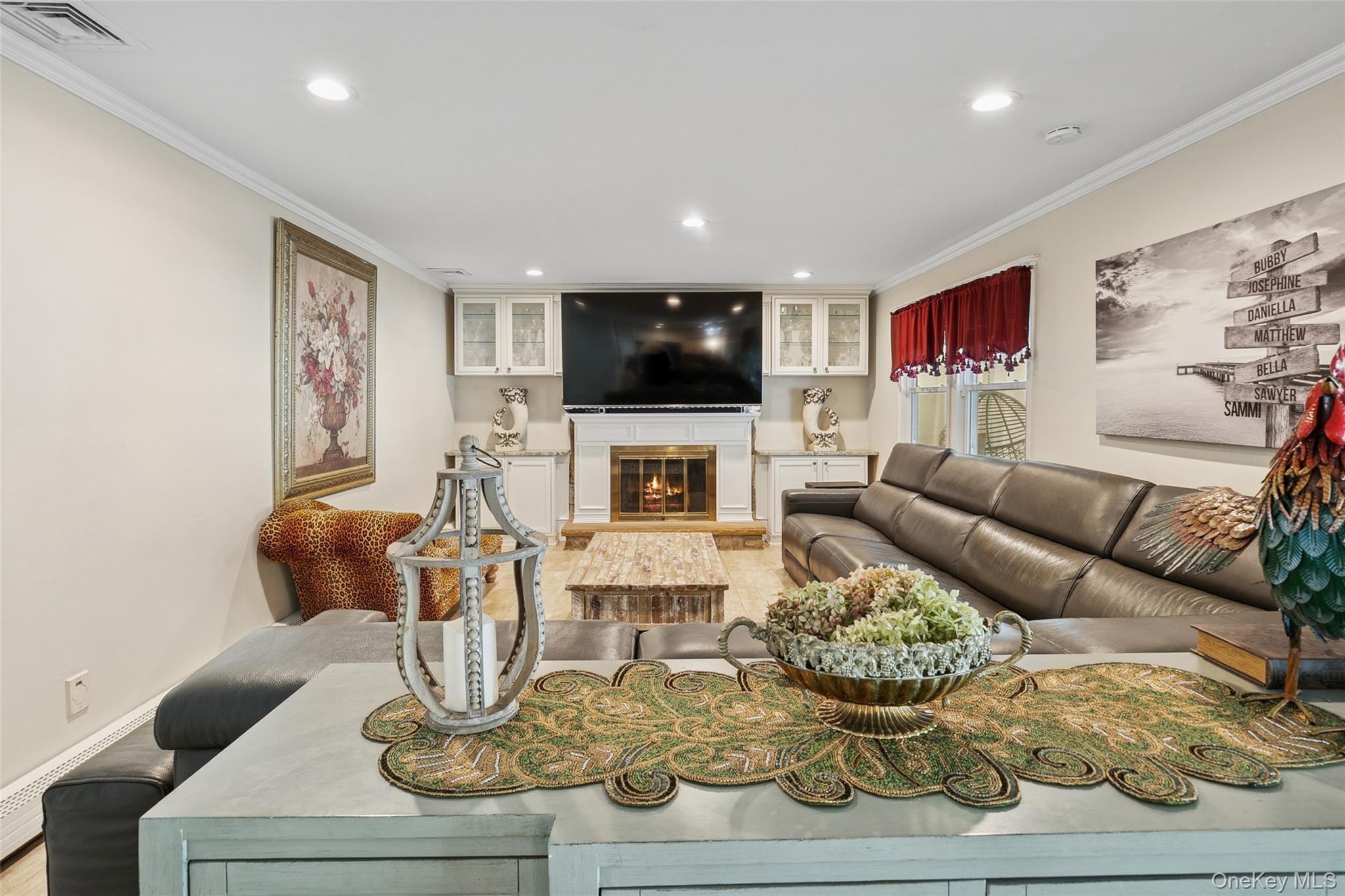 Single Family Gamay  Suffolk County, NY 11725, MLS-923200-7