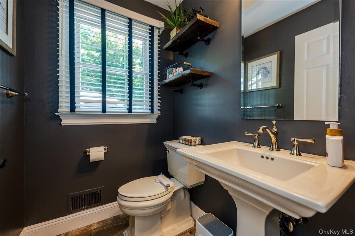 Single Family Karol Nassau County, NY 11753, MLS-923201-15