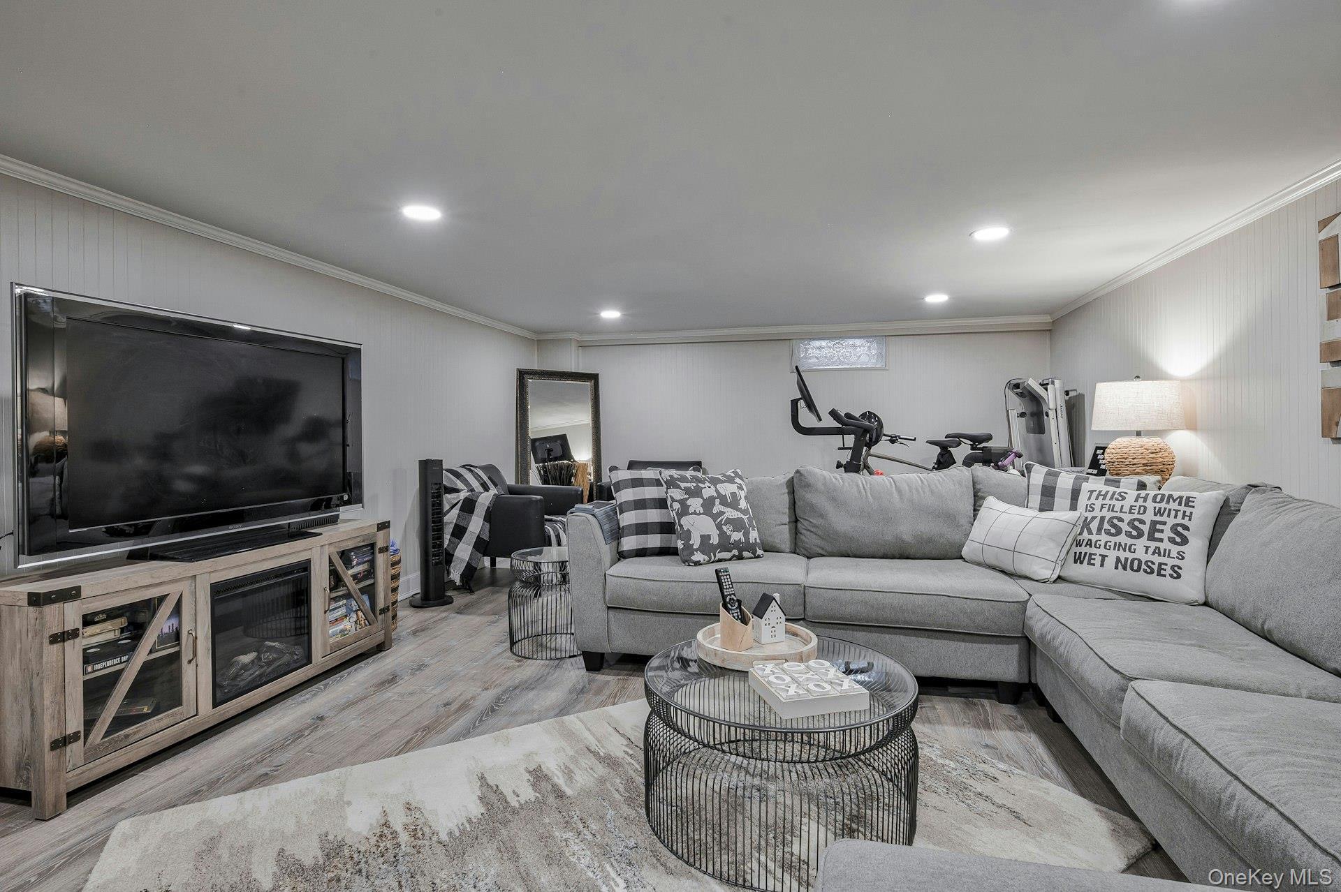 Single Family Overlook  Suffolk County, NY 11743, MLS-923202-18