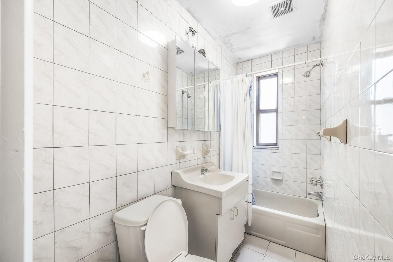 Single Family 25th Queens, NY 11103, MLS-923206-14