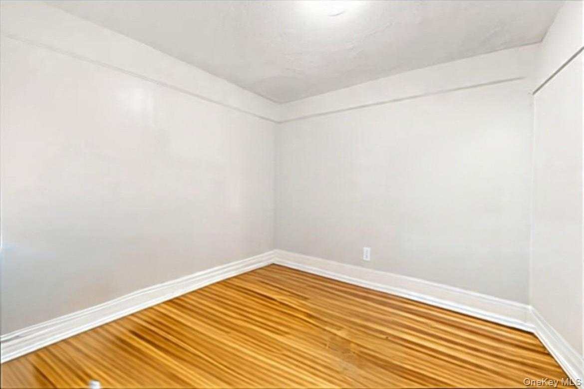 Single Family Vineyard  Westchester County, NY 10703, MLS-923207-9