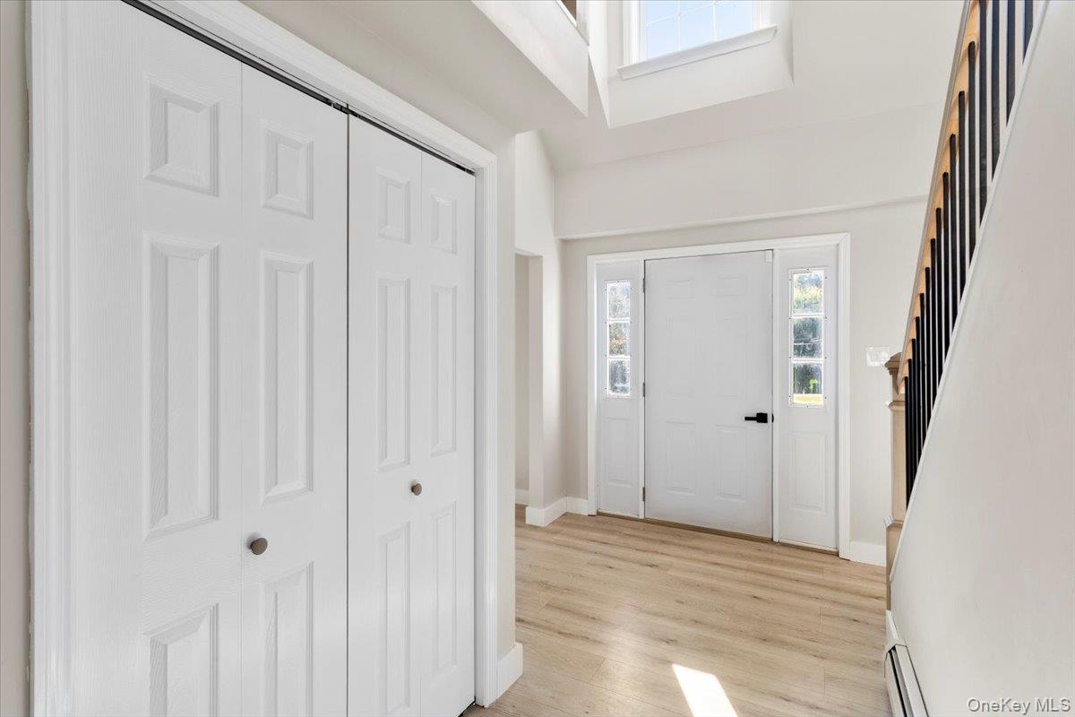 Single Family Mountain View Out Of Area, NY 12090, MLS-923208-15