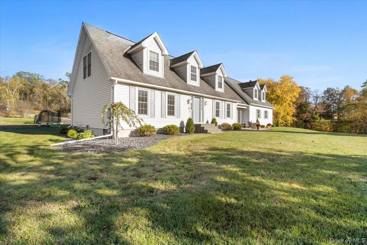 Single Family Mountain View Out Of Area, NY 12090, MLS-923208-3