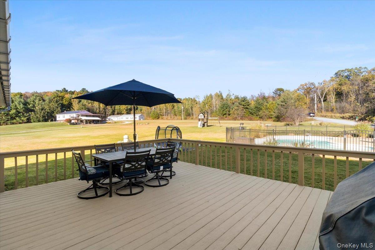 Single Family Mountain View Out Of Area, NY 12090, MLS-923208-38